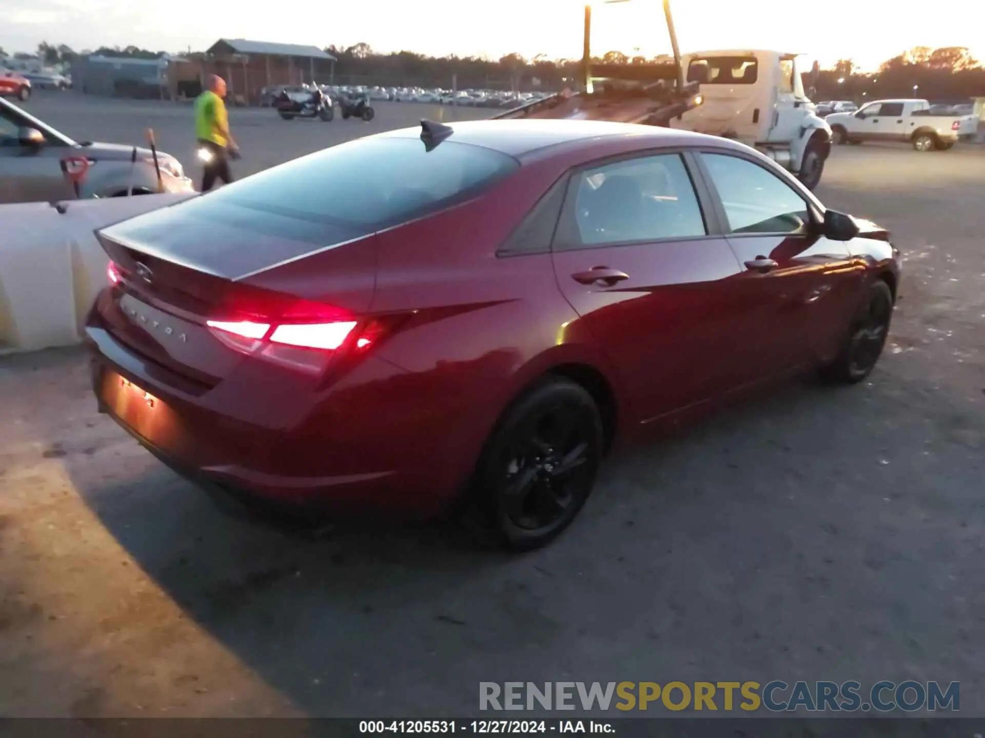 4 fotografías del automóvil dañado KMHLM4AG9PU575684 HYUNDAI ELANTRA 2023