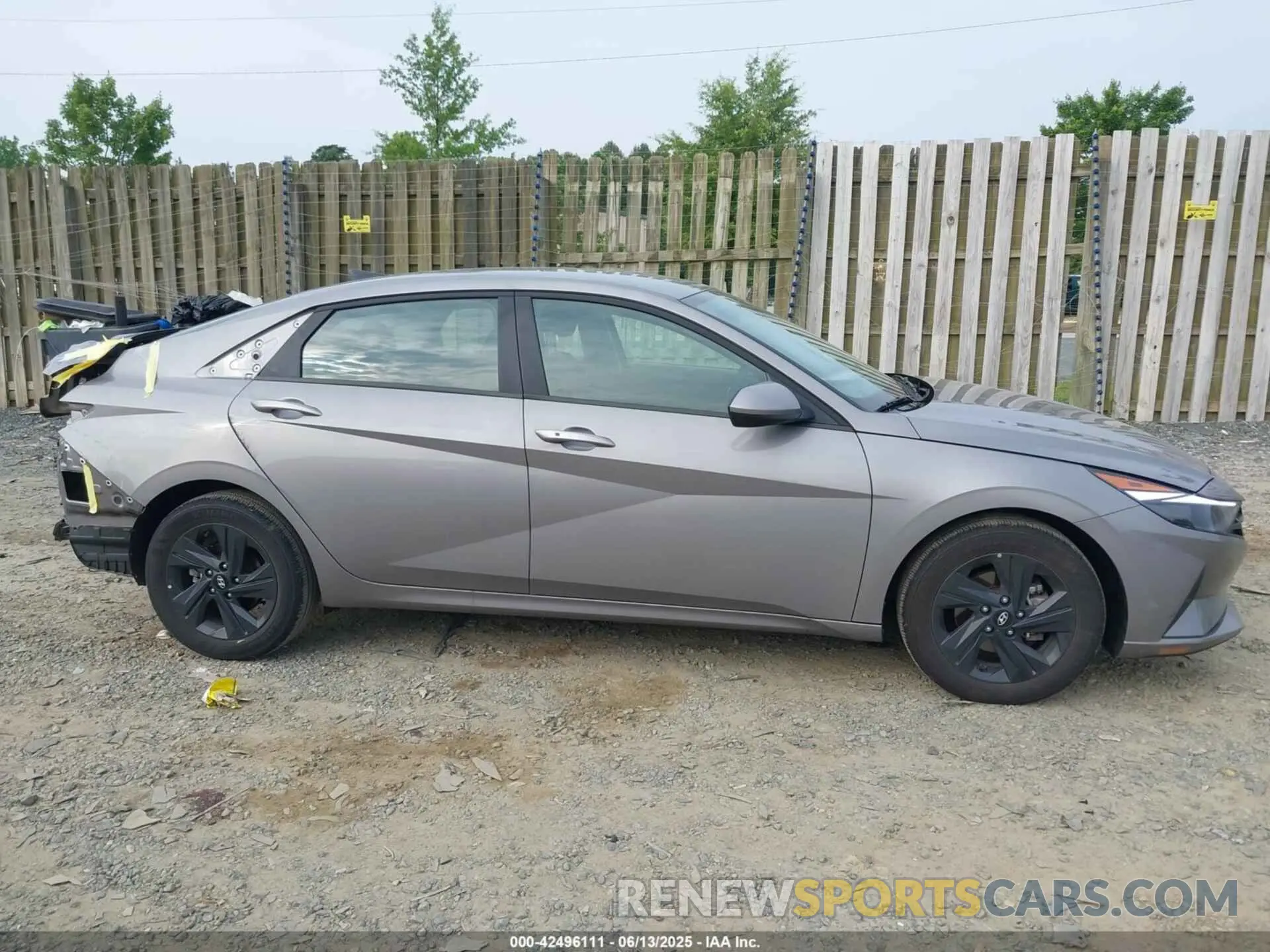 13 fotografías del automóvil dañado KMHLM4AG9PU586152 HYUNDAI ELANTRA 2023