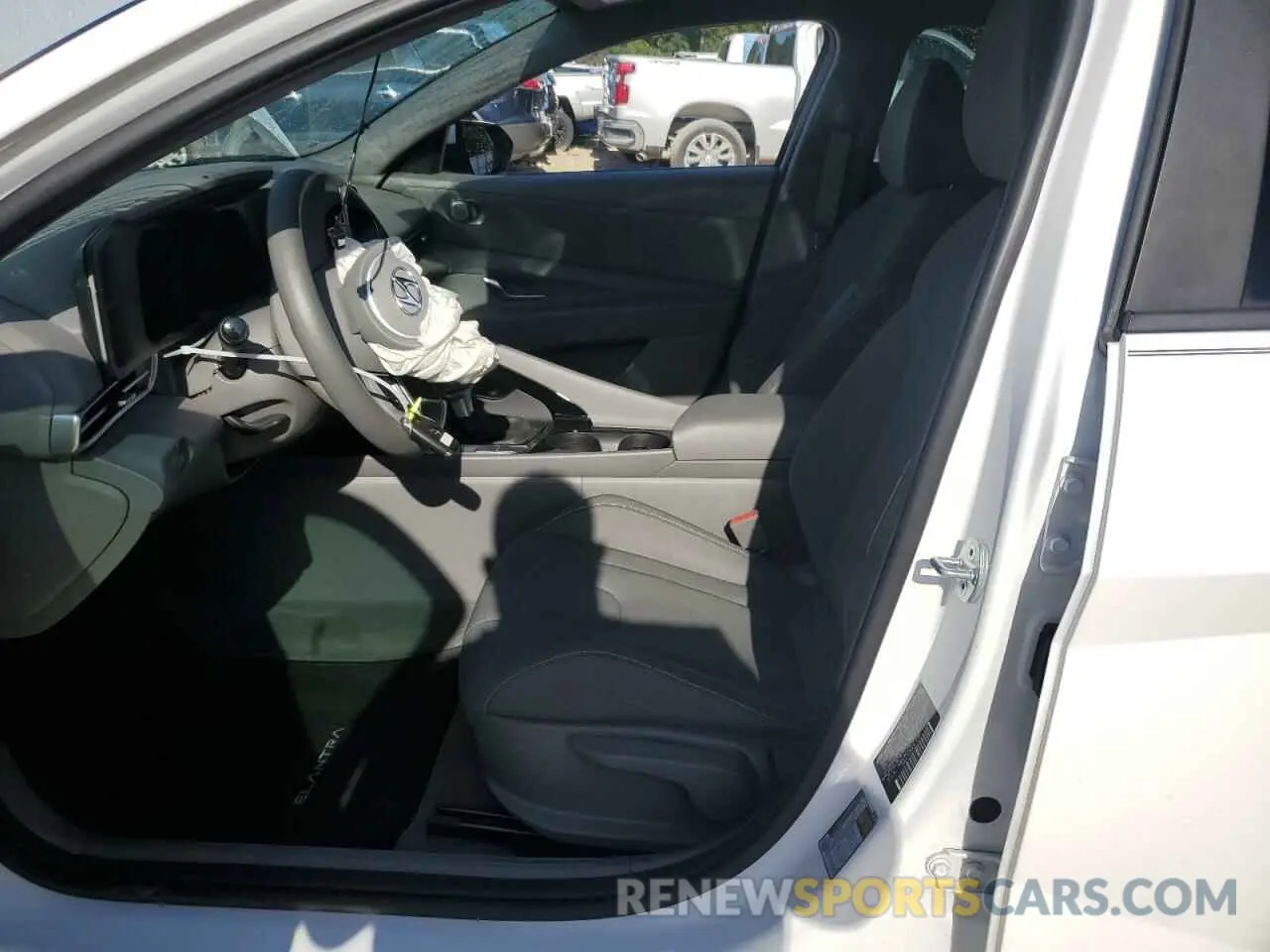 7 fotografías del automóvil dañado KMHLM4AJ4PU082331 HYUNDAI ELANTRA 2023