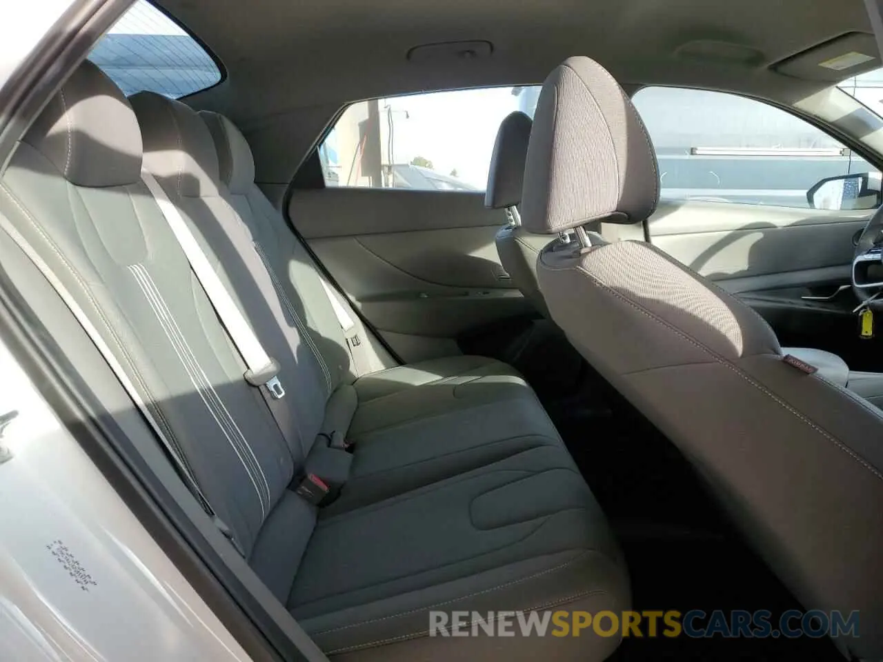 10 fotografías del automóvil dañado KMHLM4AJ5PU059740 HYUNDAI ELANTRA 2023