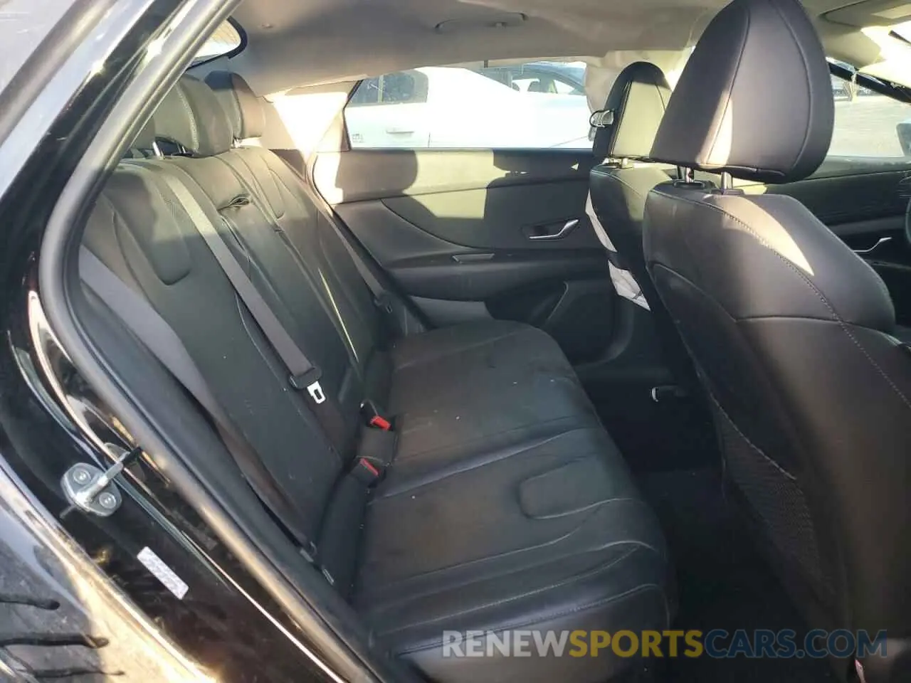 10 fotografías del automóvil dañado KMHLN4AJXPU035981 HYUNDAI ELANTRA 2023