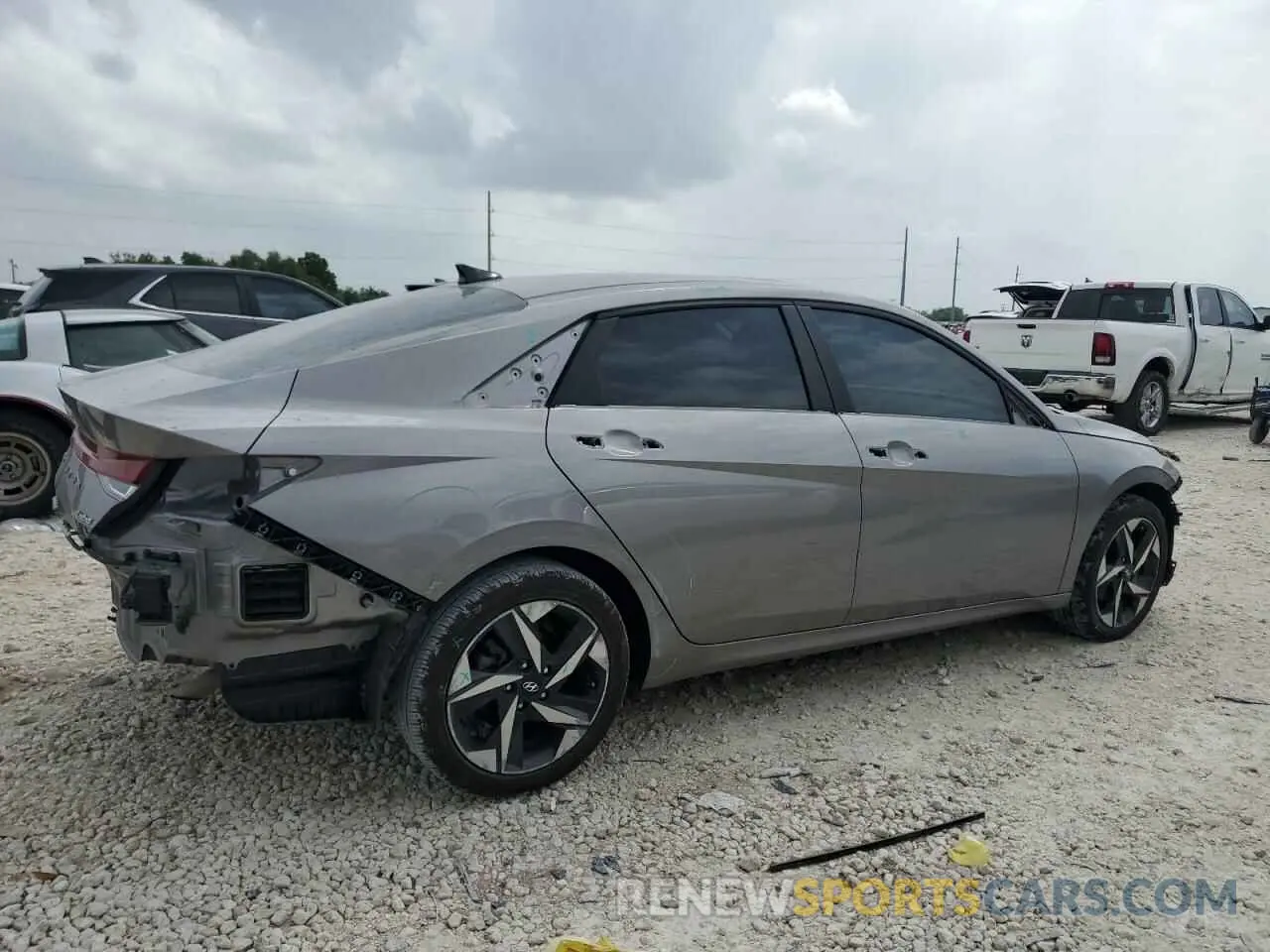 3 fotografías del automóvil dañado KMHLP4AG0PU532360 HYUNDAI ELANTRA 2023