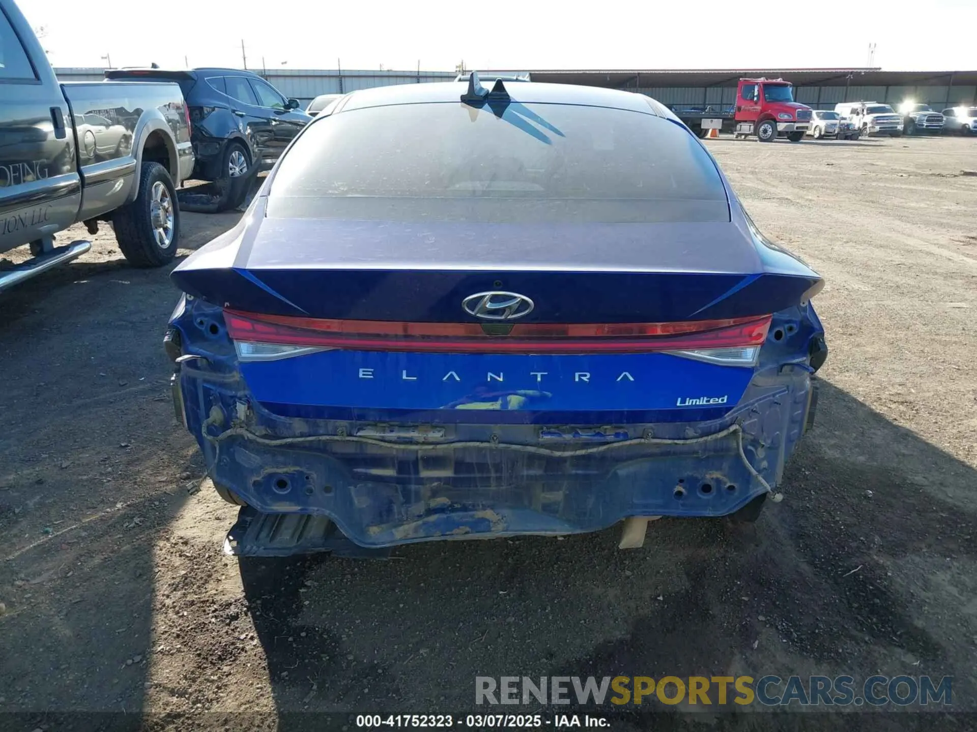 17 fotografías del automóvil dañado KMHLP4AG1PU372487 HYUNDAI ELANTRA 2023
