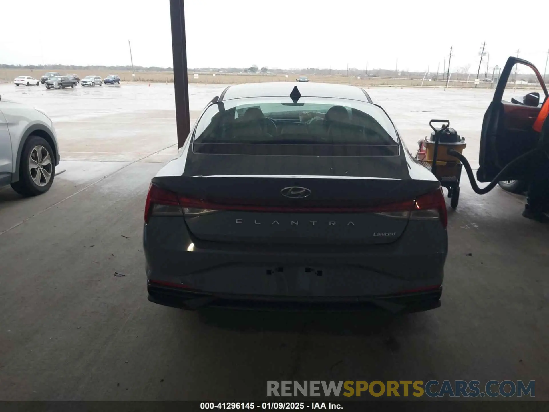 16 fotografías del automóvil dañado KMHLP4AG4PU427806 HYUNDAI ELANTRA 2023