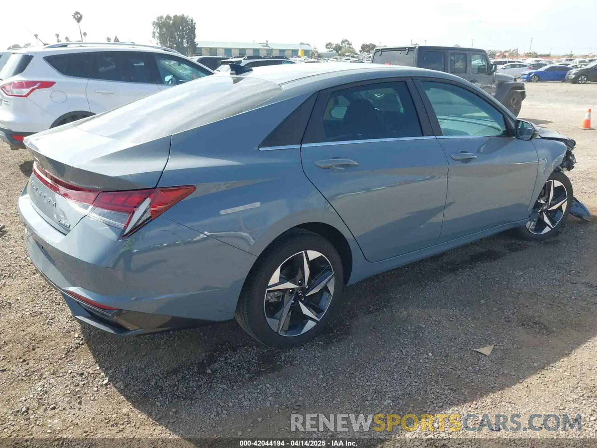 4 fotografías del automóvil dañado KMHLP4AG9PU396410 HYUNDAI ELANTRA 2023