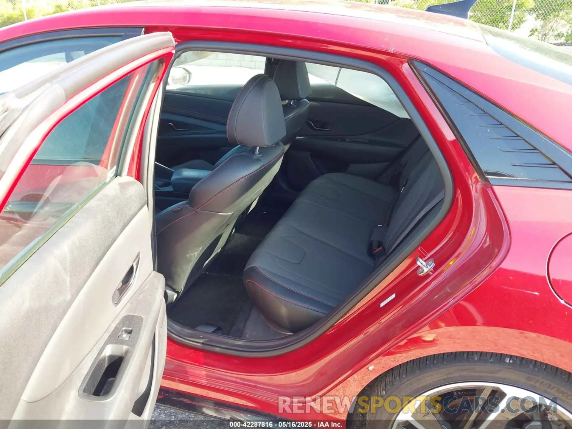8 fotografías del automóvil dañado KMHLR4AF9PU496055 HYUNDAI ELANTRA 2023