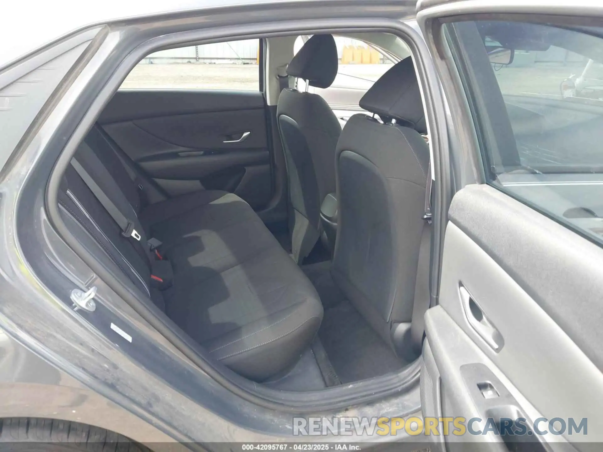 8 fotografías del automóvil dañado KMHLS4AG1PU560490 HYUNDAI ELANTRA 2023