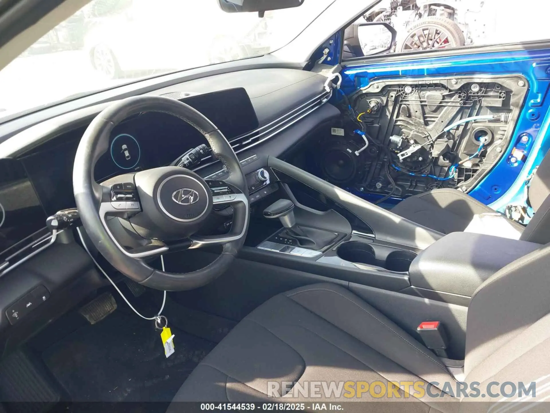 5 fotografías del automóvil dañado KMHLS4AG2PU603511 HYUNDAI ELANTRA 2023