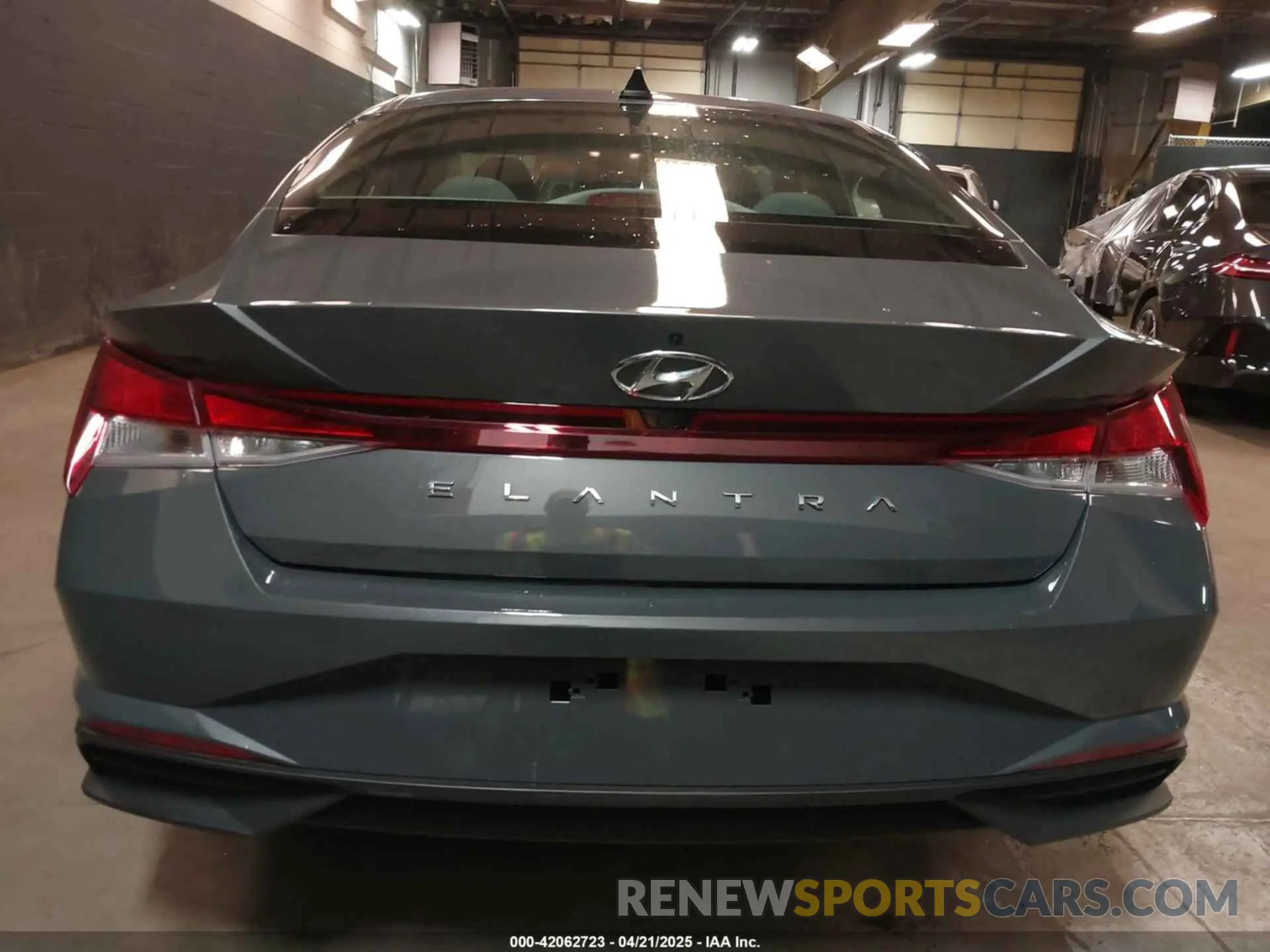 16 fotografías del automóvil dañado KMHLS4AG2PU616419 HYUNDAI ELANTRA 2023