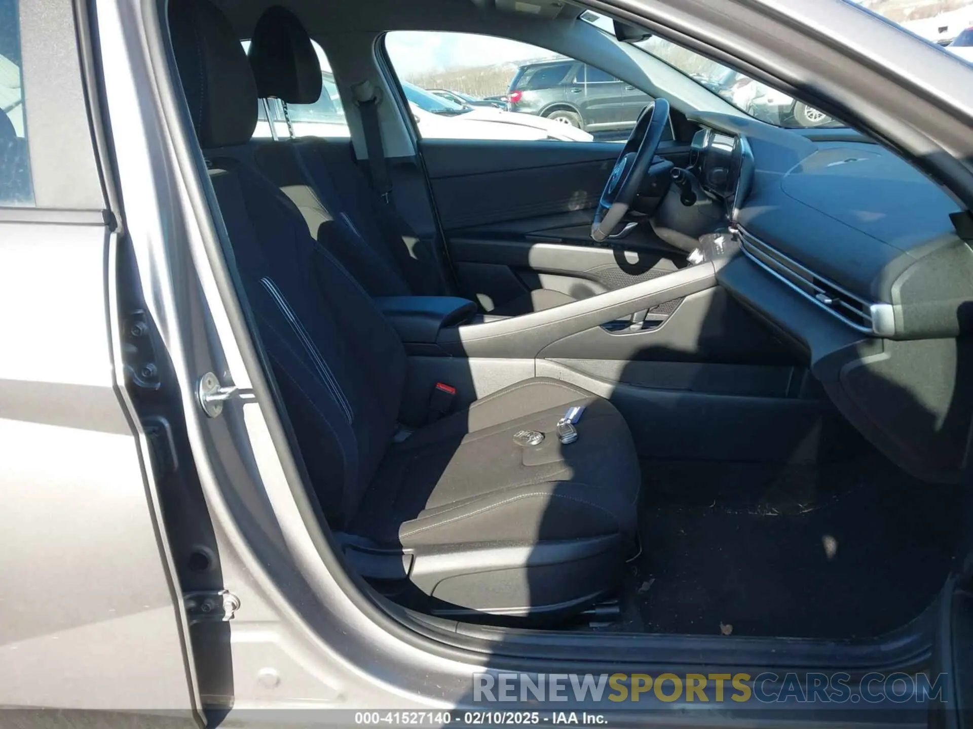 5 fotografías del automóvil dañado KMHLS4AG3PU548390 HYUNDAI ELANTRA 2023