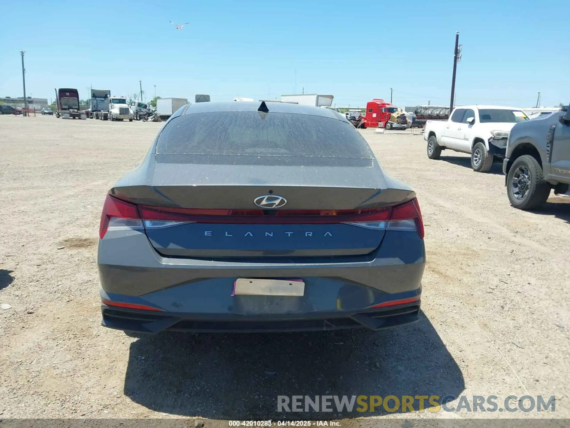 16 fotografías del automóvil dañado KMHLS4AG3PU594883 HYUNDAI ELANTRA 2023