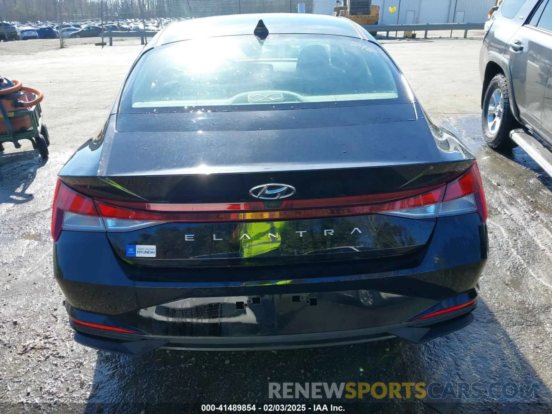 16 fotografías del automóvil dañado KMHLS4AG7PU572241 HYUNDAI ELANTRA 2023