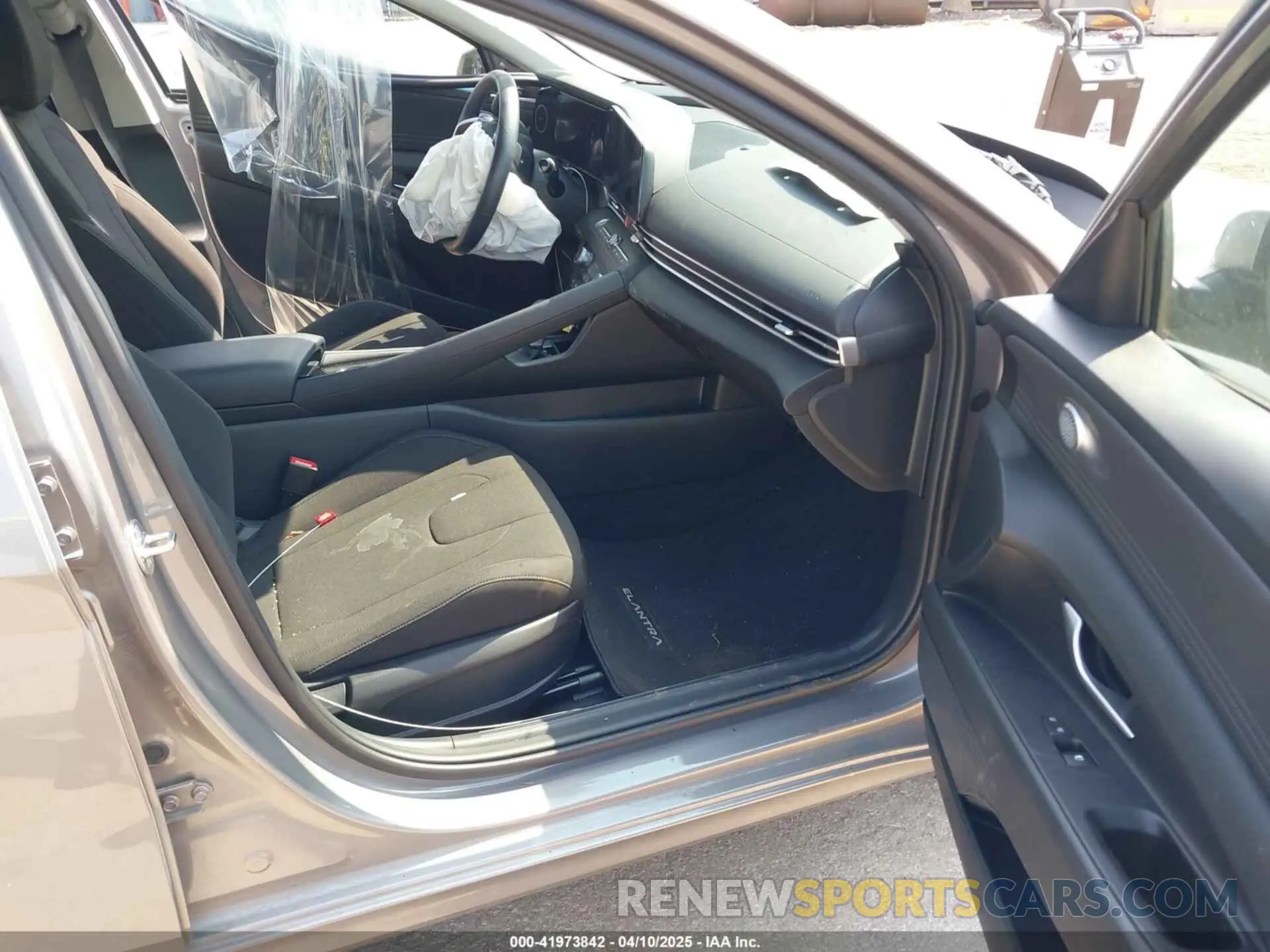 5 fotografías del automóvil dañado KMHLS4AG8PU598217 HYUNDAI ELANTRA 2023