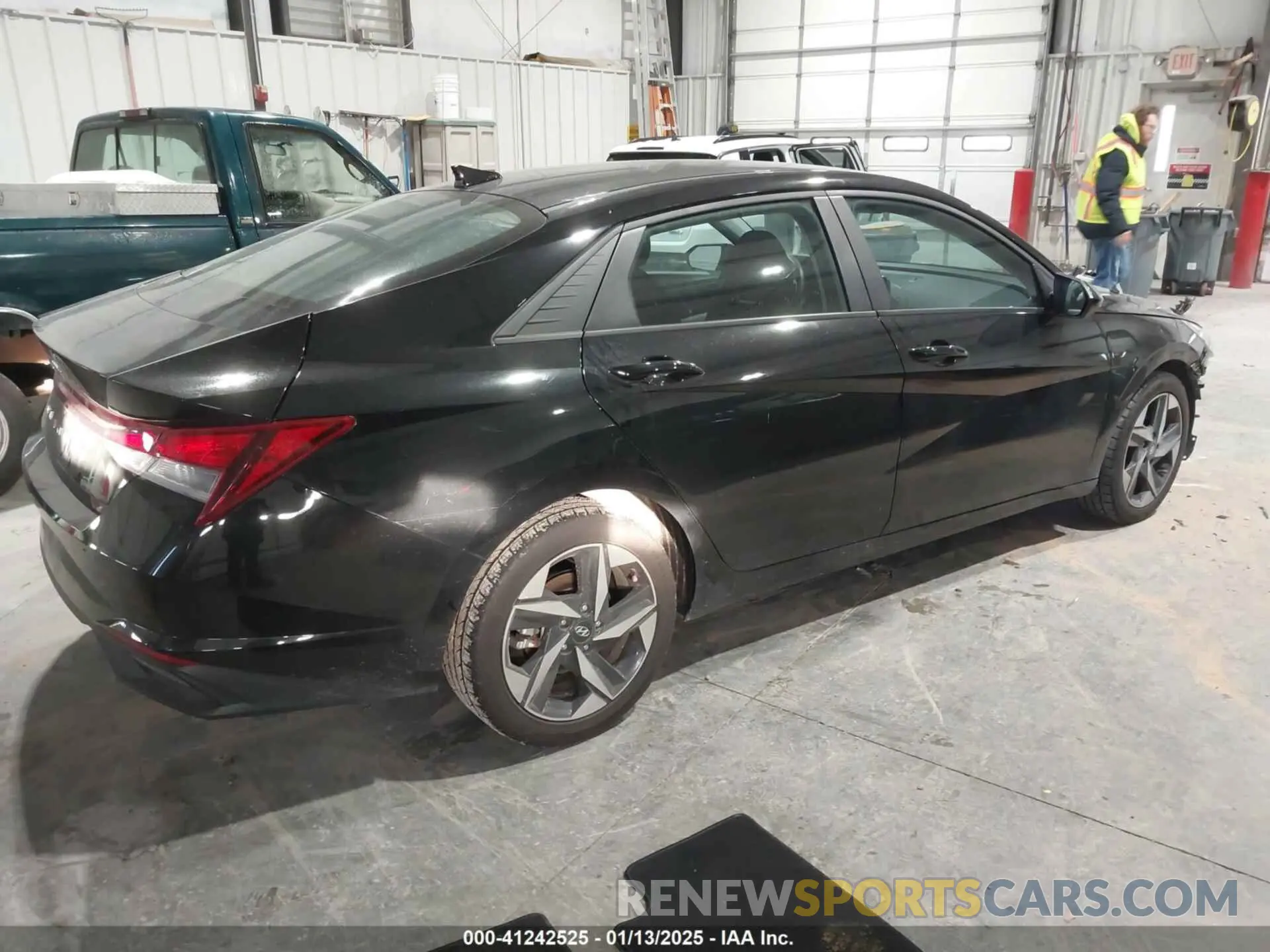 4 fotografías del automóvil dañado KMHLS4AG8PU604615 HYUNDAI ELANTRA 2023