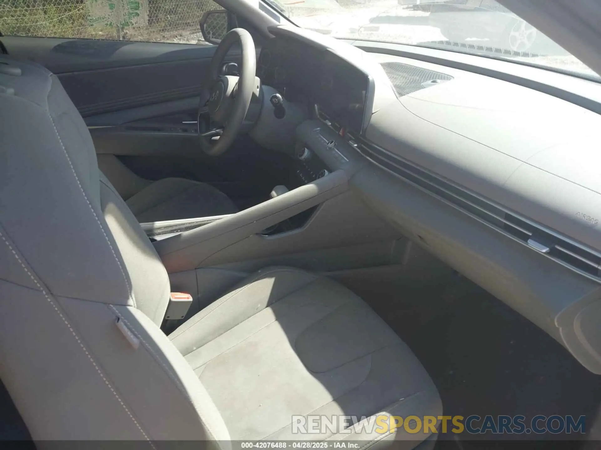 5 fotografías del automóvil dañado KMHLS4AG9PU553397 HYUNDAI ELANTRA 2023