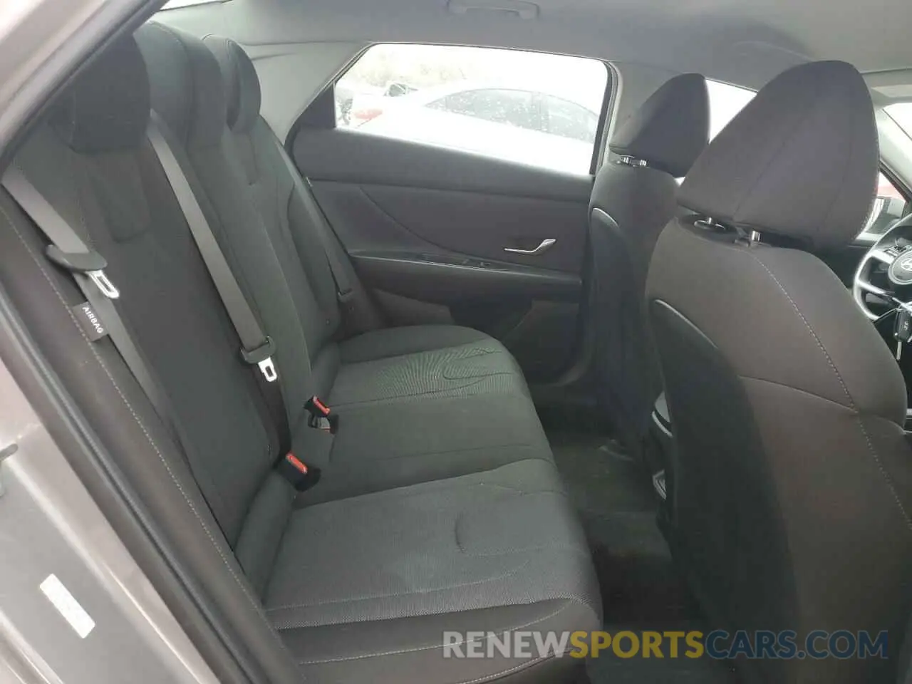 10 fotografías del automóvil dañado KMHLL4DG0RU730916 HYUNDAI ELANTRA 2024