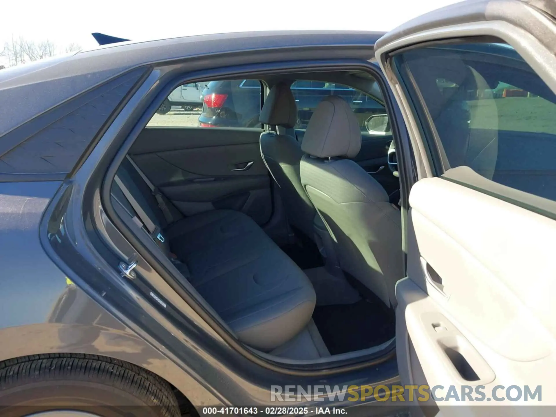8 fotografías del automóvil dañado KMHLL4DG0RU771384 HYUNDAI ELANTRA 2024