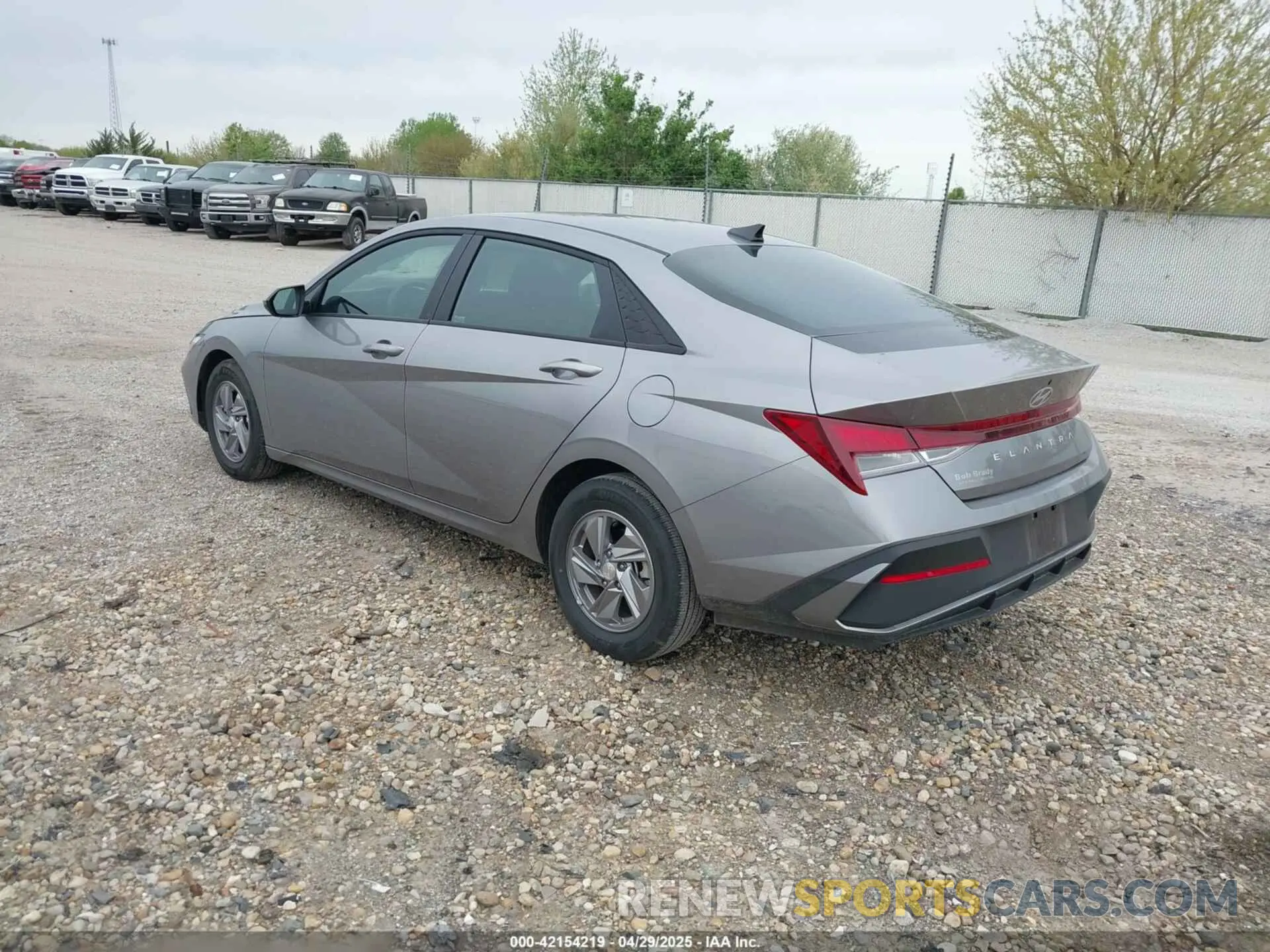3 fotografías del automóvil dañado KMHLL4DG0RU850408 HYUNDAI ELANTRA 2024