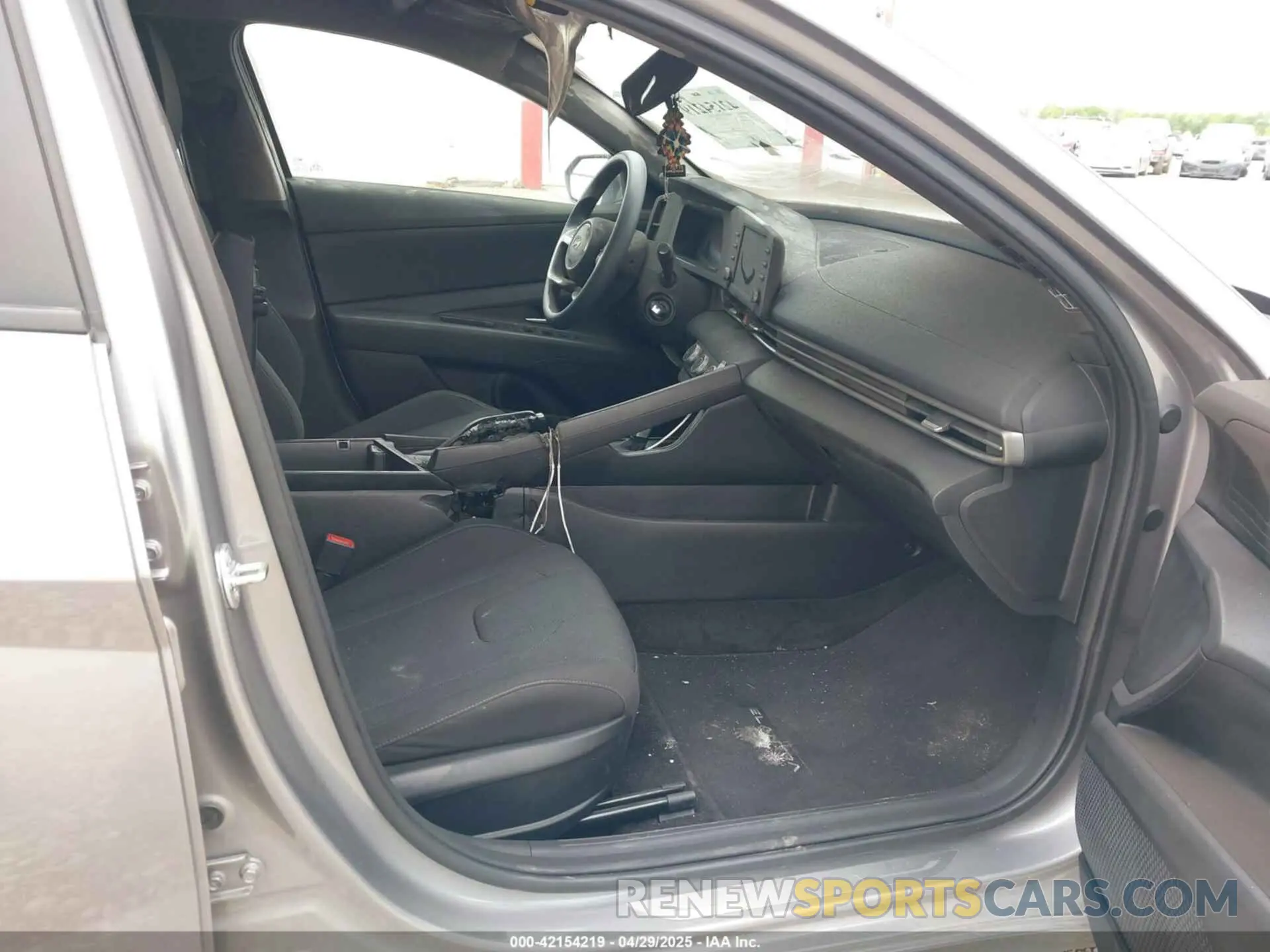 5 fotografías del automóvil dañado KMHLL4DG0RU850408 HYUNDAI ELANTRA 2024