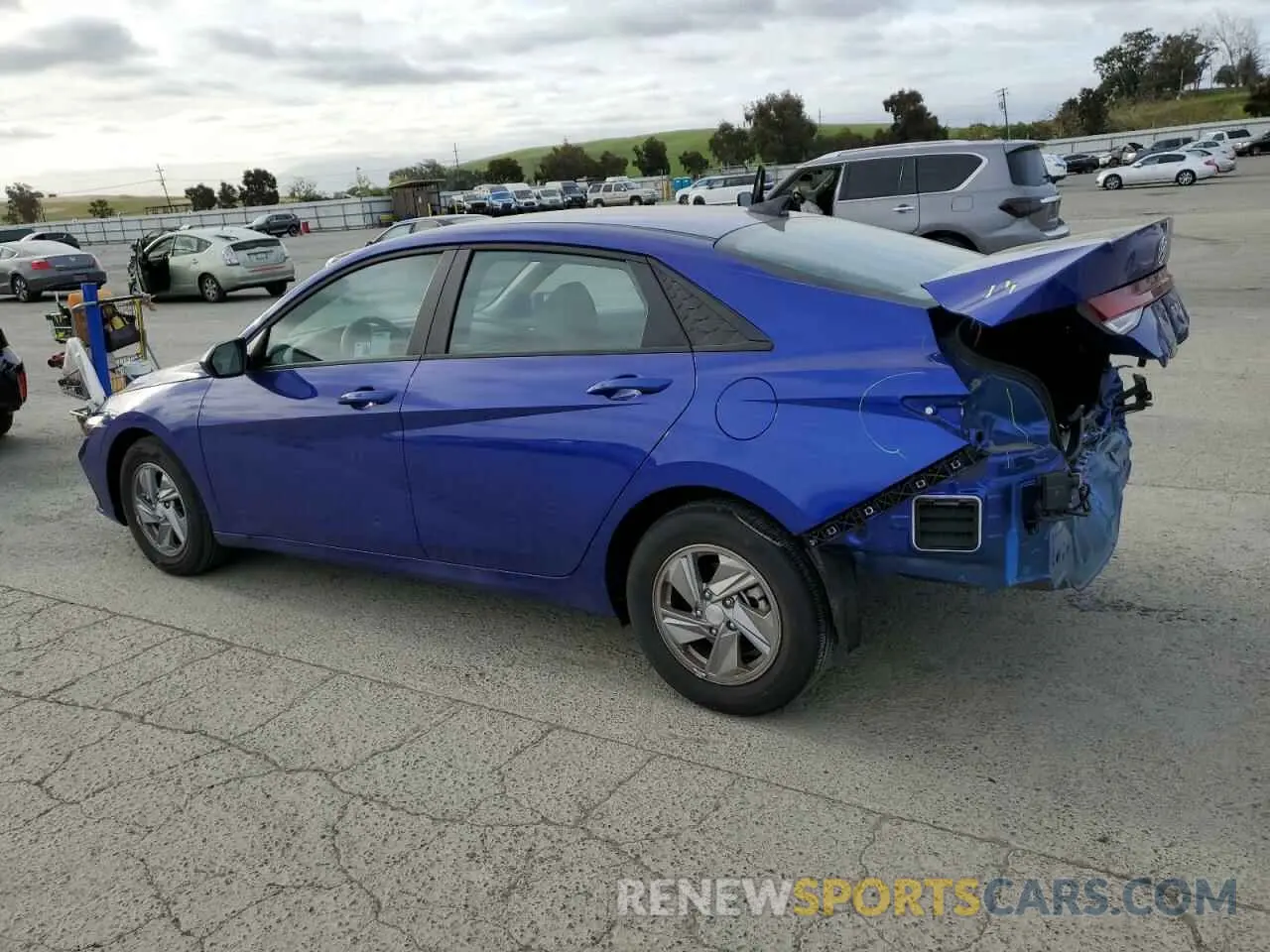 2 fotografías del automóvil dañado KMHLL4DG1RU721688 HYUNDAI ELANTRA 2024