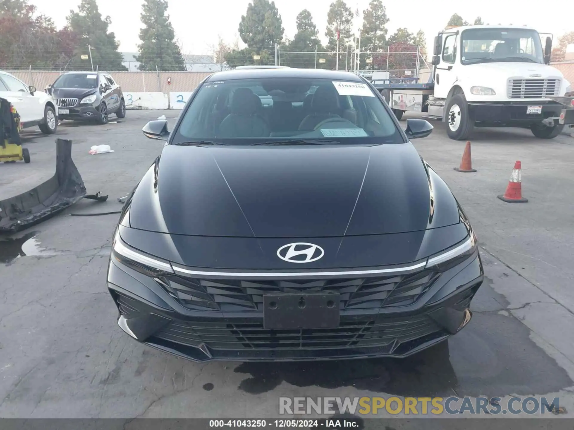 13 fotografías del automóvil dañado KMHLL4DG1RU774441 HYUNDAI ELANTRA 2024