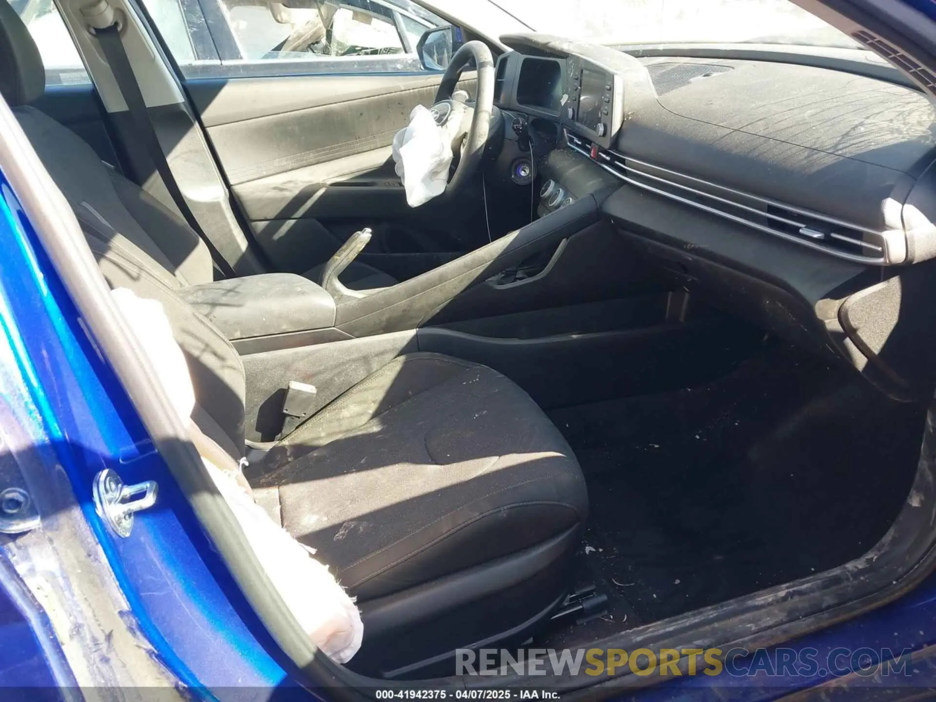 5 fotografías del automóvil dañado KMHLL4DG3RU848717 HYUNDAI ELANTRA 2024