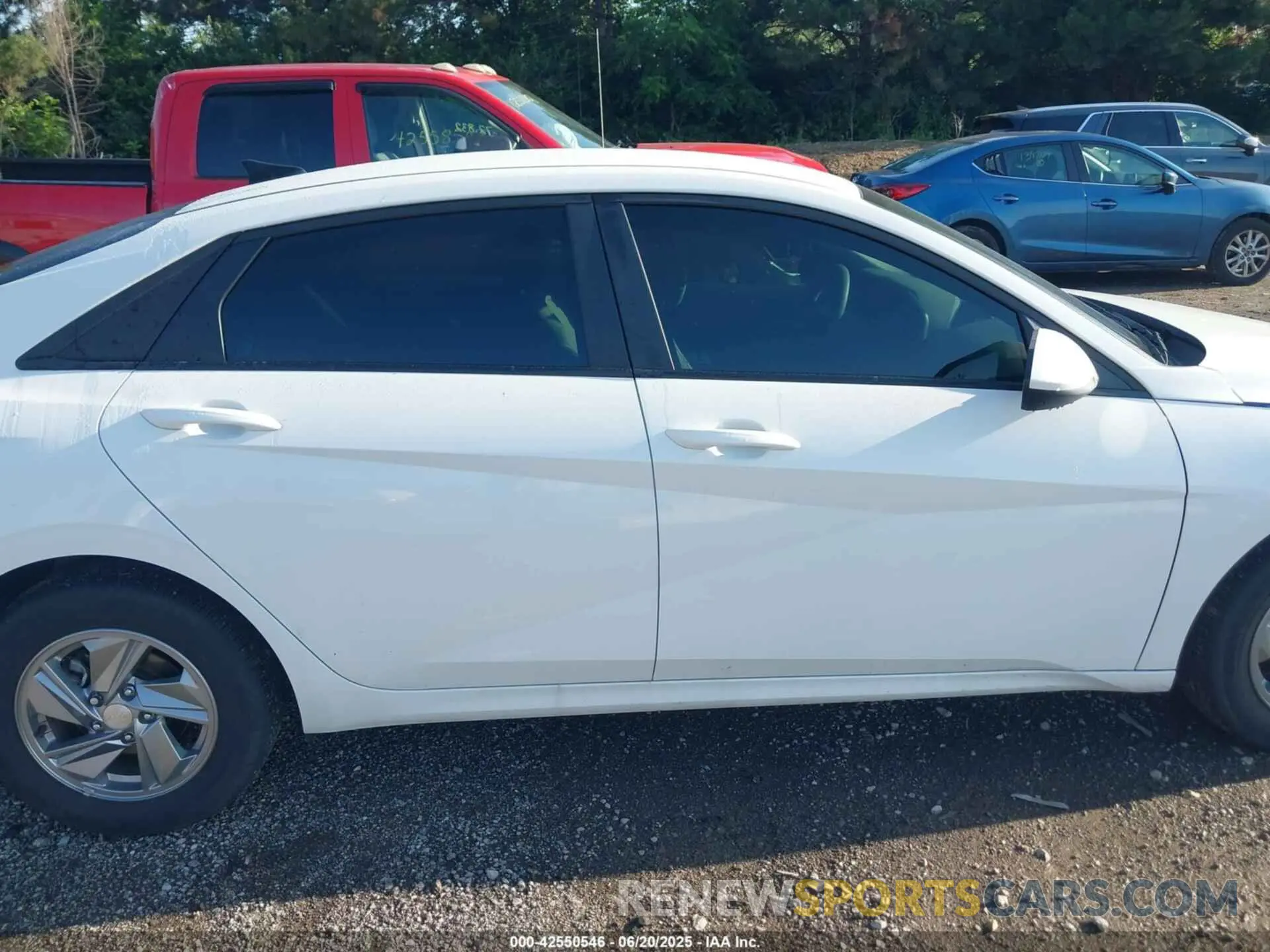 14 fotografías del automóvil dañado KMHLL4DG4RU727081 HYUNDAI ELANTRA 2024