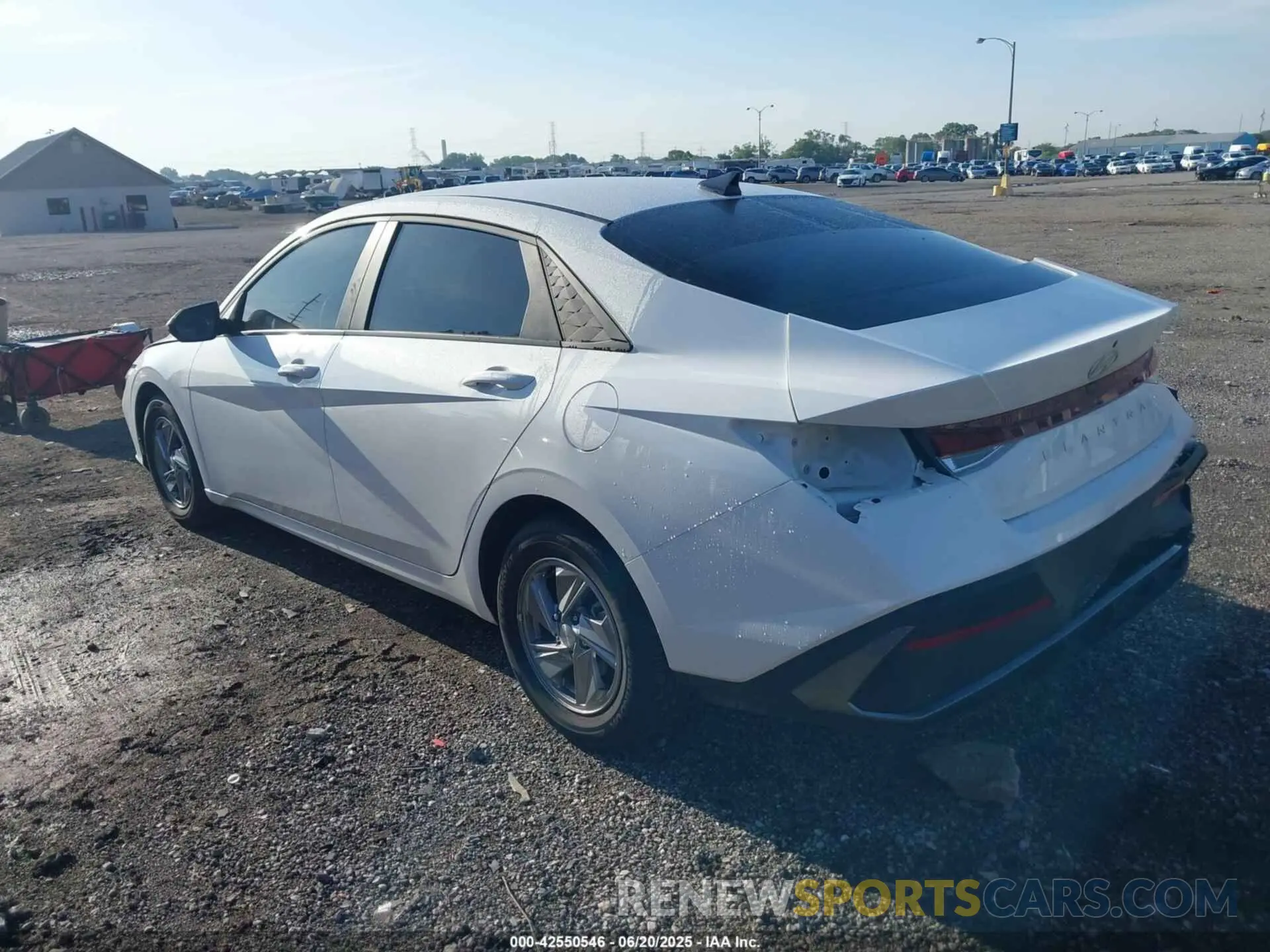 3 fotografías del automóvil dañado KMHLL4DG4RU727081 HYUNDAI ELANTRA 2024