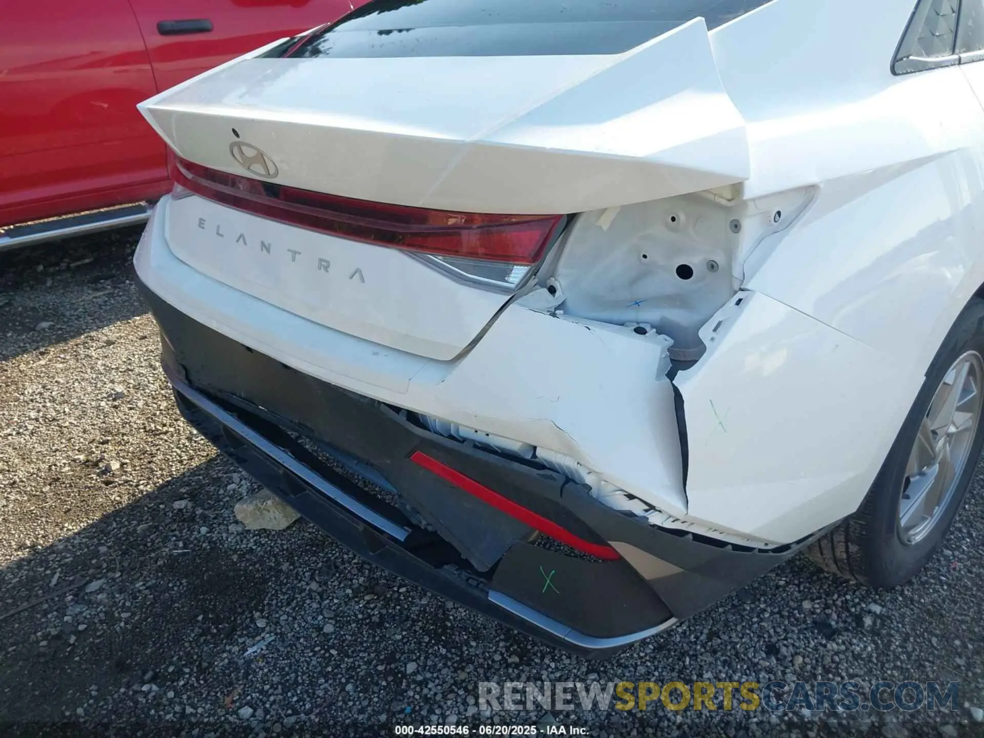 6 fotografías del automóvil dañado KMHLL4DG4RU727081 HYUNDAI ELANTRA 2024