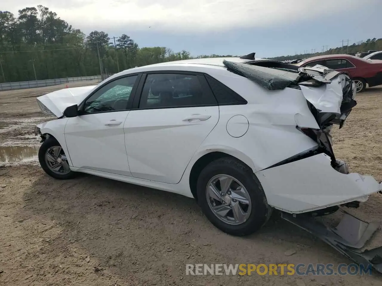 2 fotografías del automóvil dañado KMHLL4DG4RU821266 HYUNDAI ELANTRA 2024
