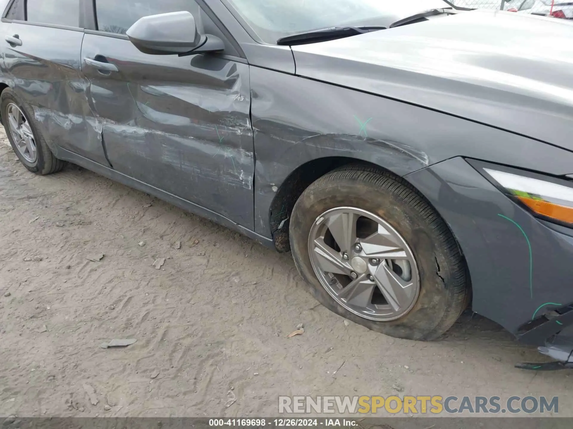 22 fotografías del automóvil dañado KMHLL4DG5RU722679 HYUNDAI ELANTRA 2024