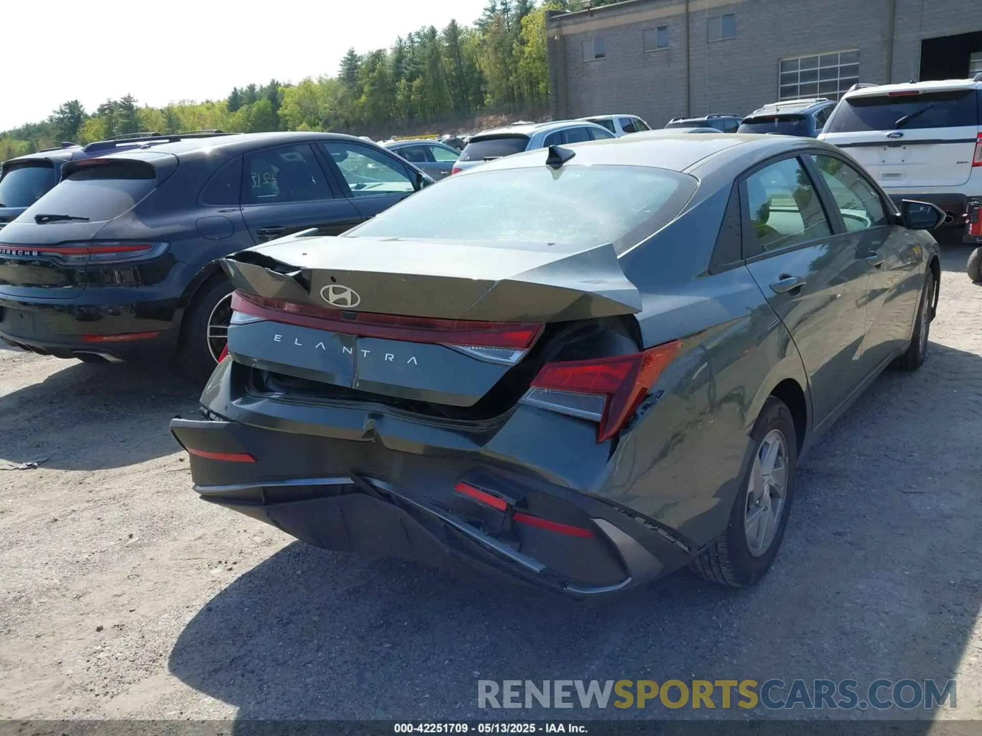 16 fotografías del automóvil dañado KMHLL4DG5RU726988 HYUNDAI ELANTRA 2024