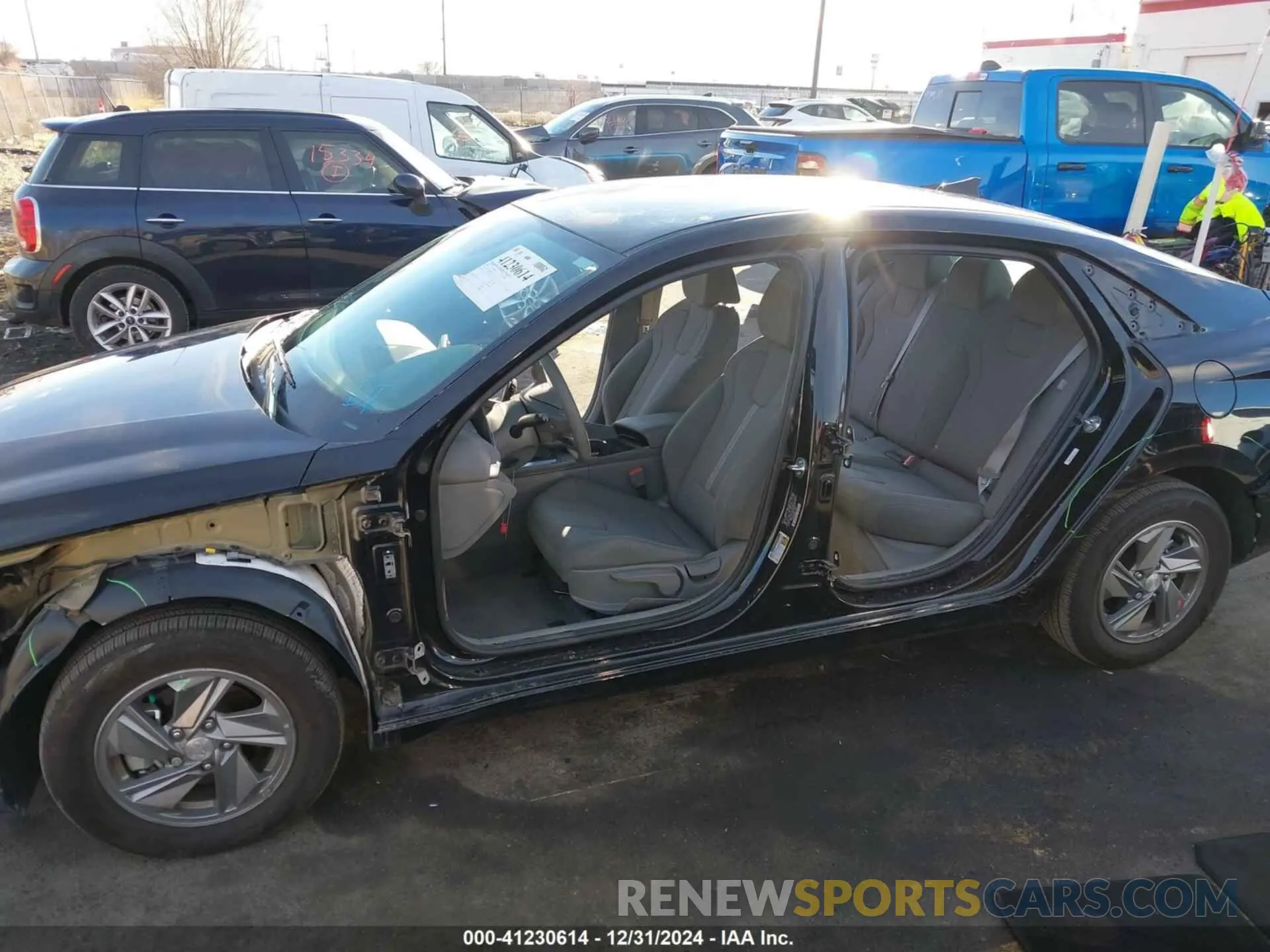 15 fotografías del automóvil dañado KMHLL4DG6RU765251 HYUNDAI ELANTRA 2024
