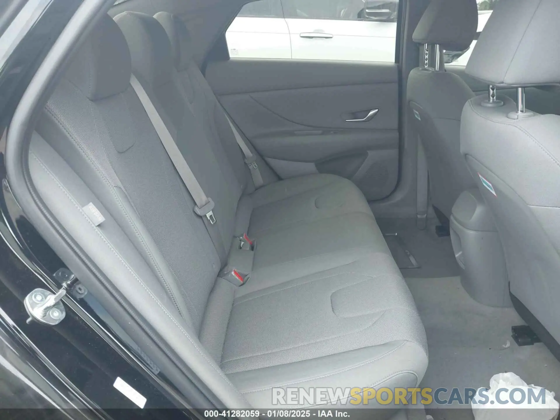 8 fotografías del automóvil dañado KMHLL4DG7RU739600 HYUNDAI ELANTRA 2024