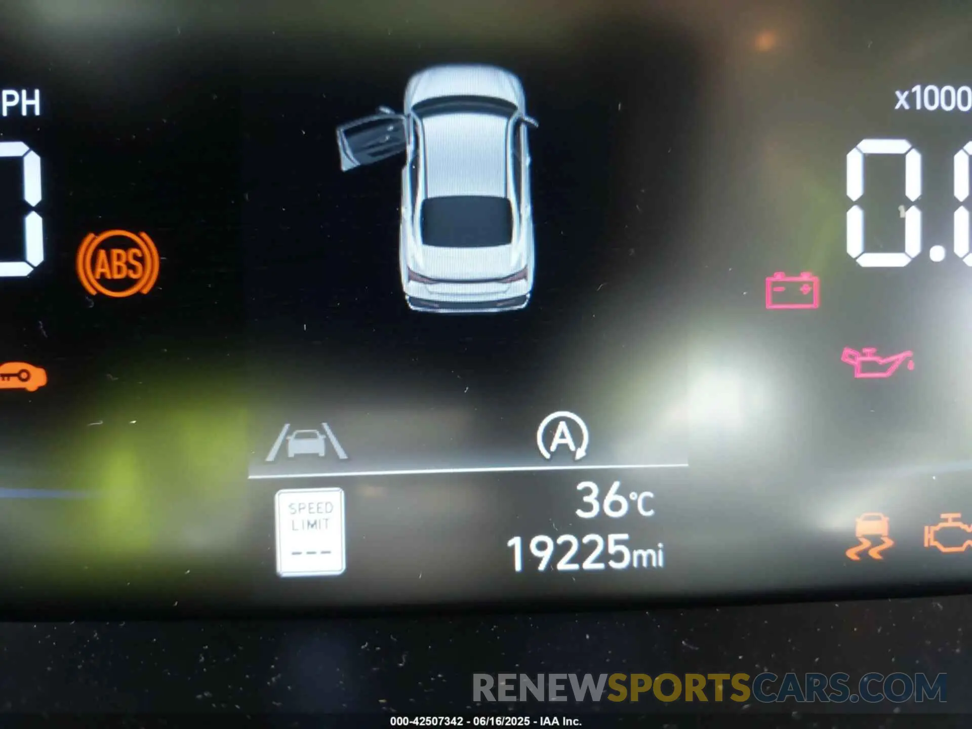 15 fotografías del automóvil dañado KMHLL4DG7RU818474 HYUNDAI ELANTRA 2024