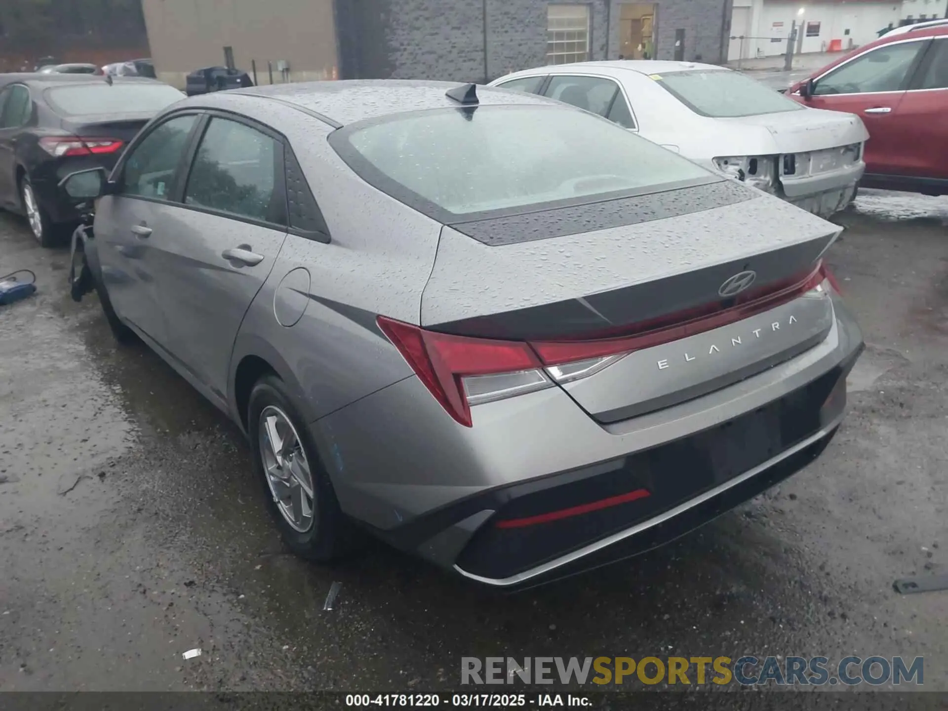 3 fotografías del automóvil dañado KMHLL4DG7RU837901 HYUNDAI ELANTRA 2024