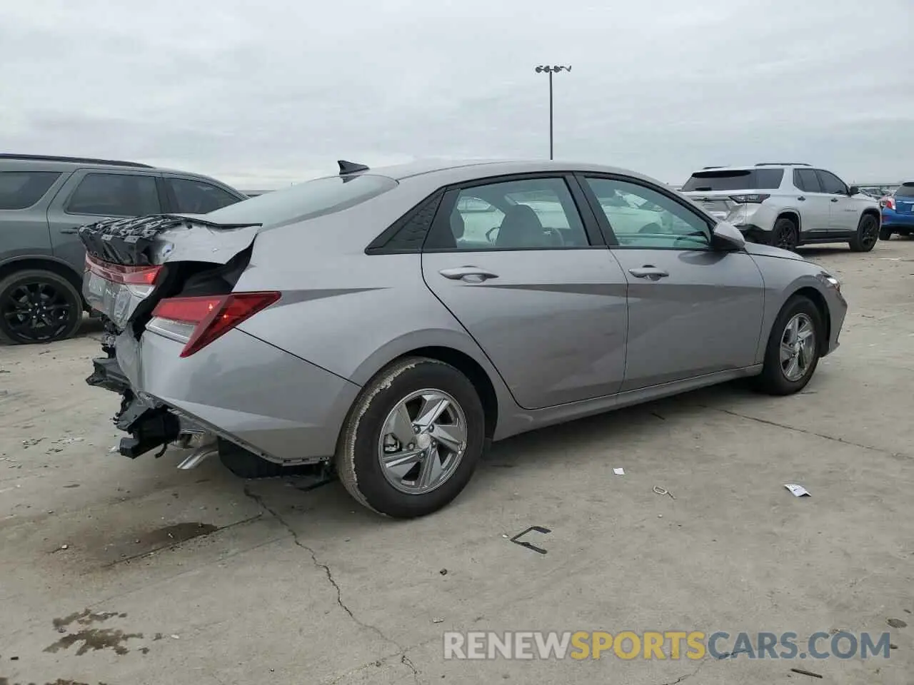 3 fotografías del automóvil dañado KMHLL4DG7RU850454 HYUNDAI ELANTRA 2024
