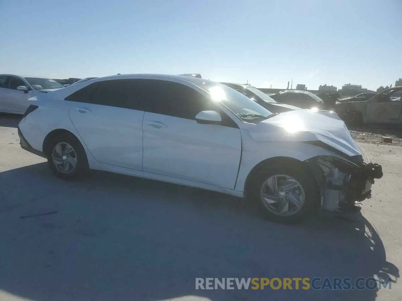 4 fotografías del automóvil dañado KMHLL4DG8RU685885 HYUNDAI ELANTRA 2024