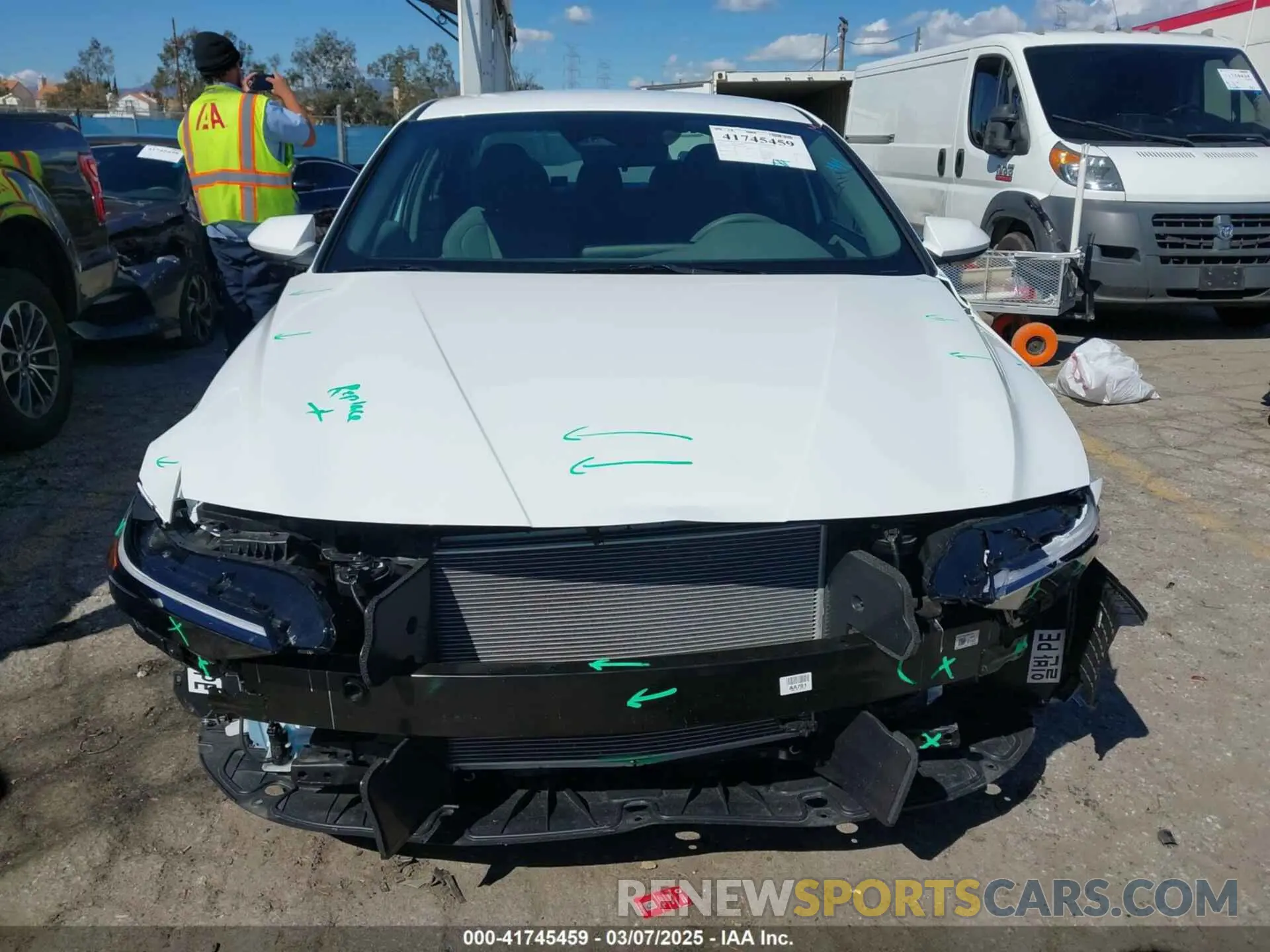 13 fotografías del automóvil dañado KMHLL4DG8RU815244 HYUNDAI ELANTRA 2024
