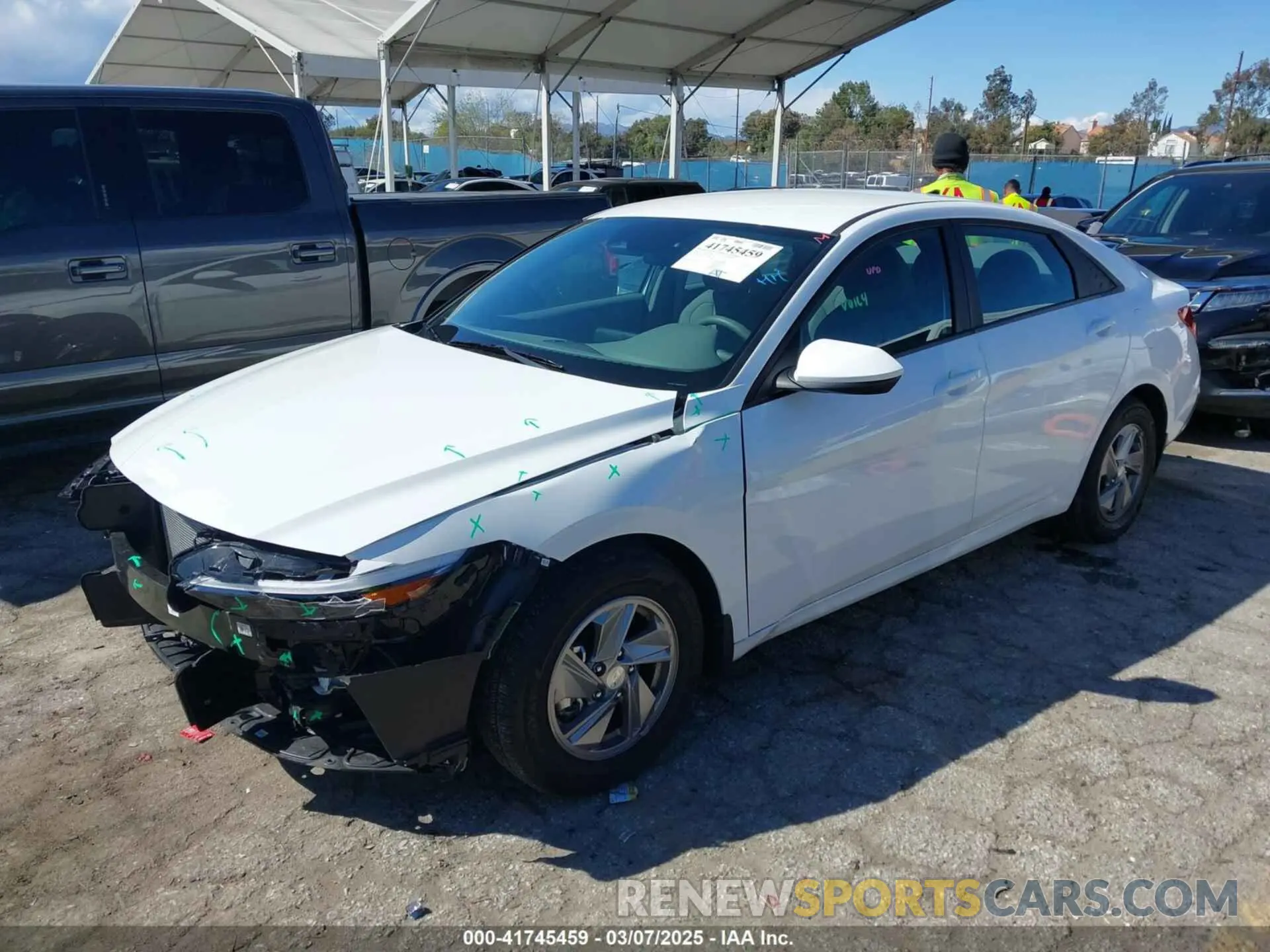 2 fotografías del automóvil dañado KMHLL4DG8RU815244 HYUNDAI ELANTRA 2024