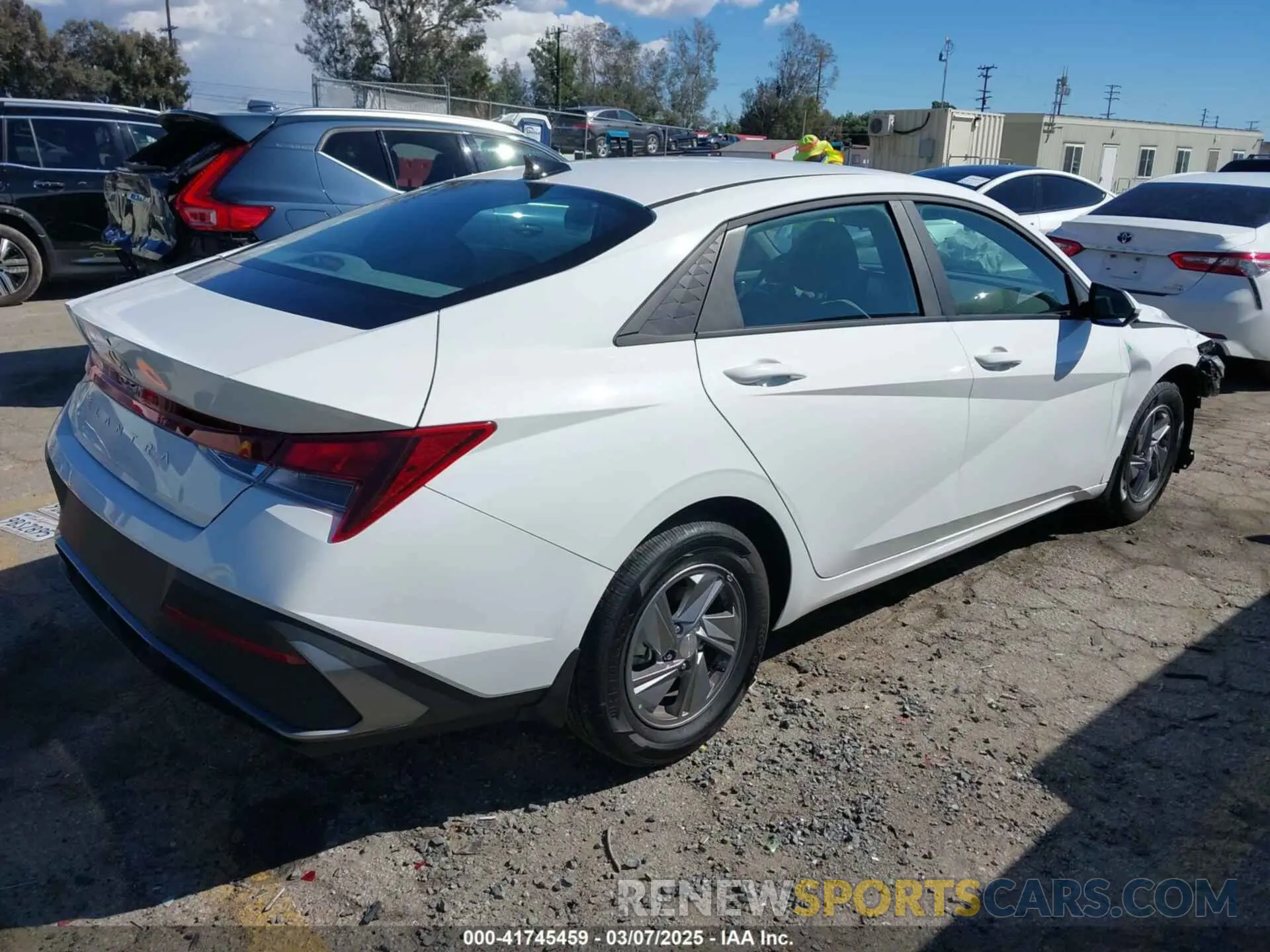 4 fotografías del automóvil dañado KMHLL4DG8RU815244 HYUNDAI ELANTRA 2024