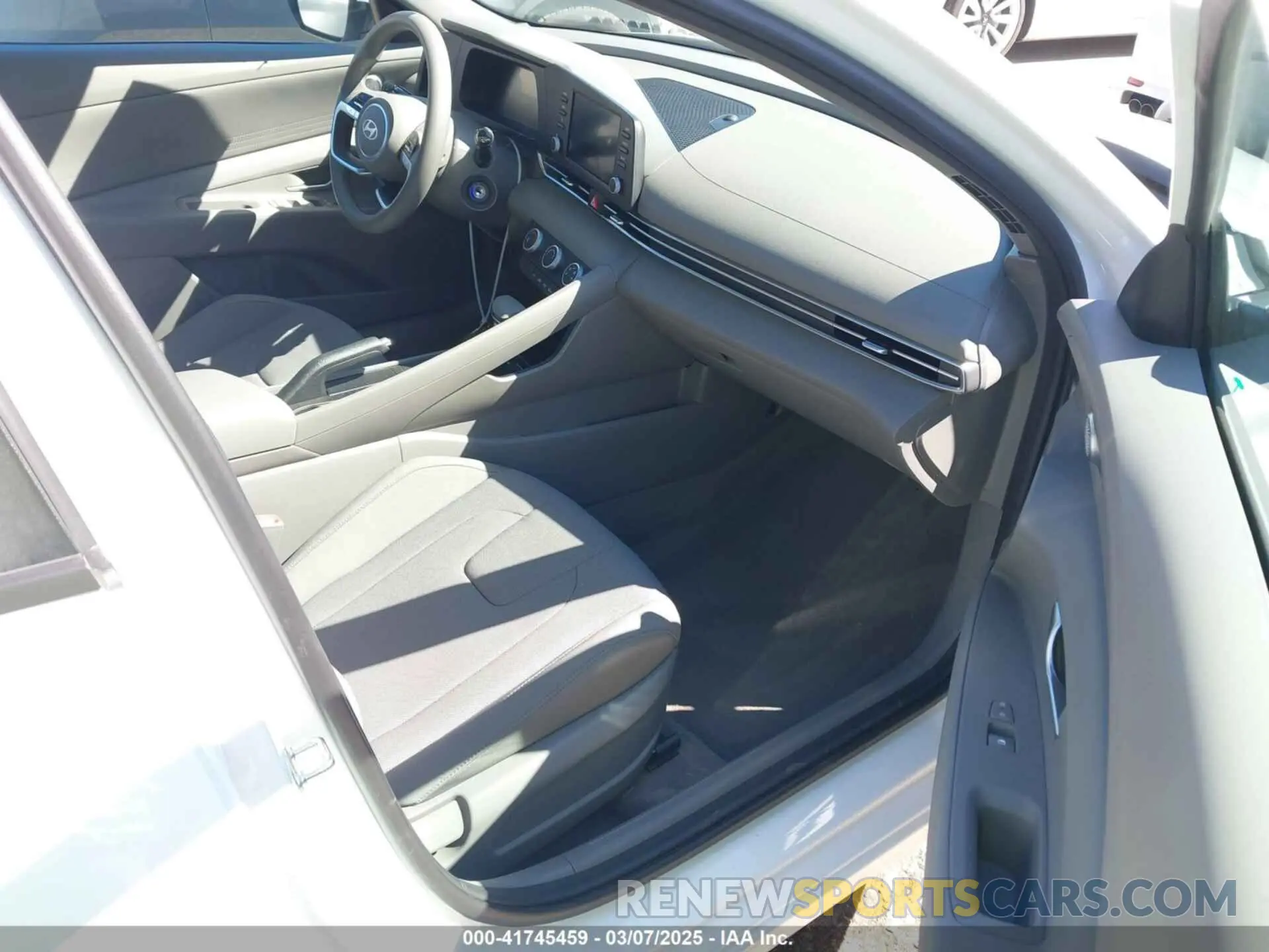 5 fotografías del automóvil dañado KMHLL4DG8RU815244 HYUNDAI ELANTRA 2024