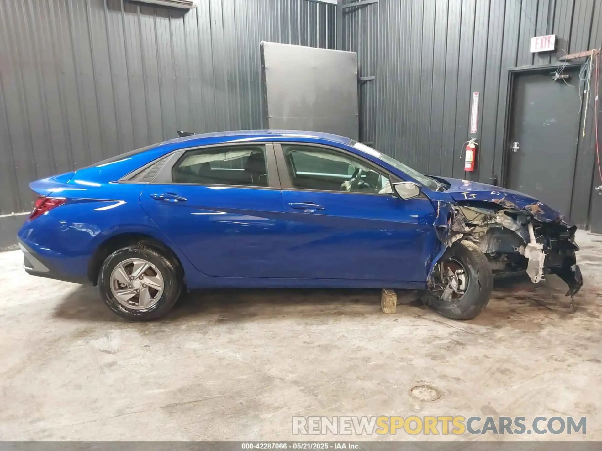 12 fotografías del automóvil dañado KMHLL4DG8RU820329 HYUNDAI ELANTRA 2024