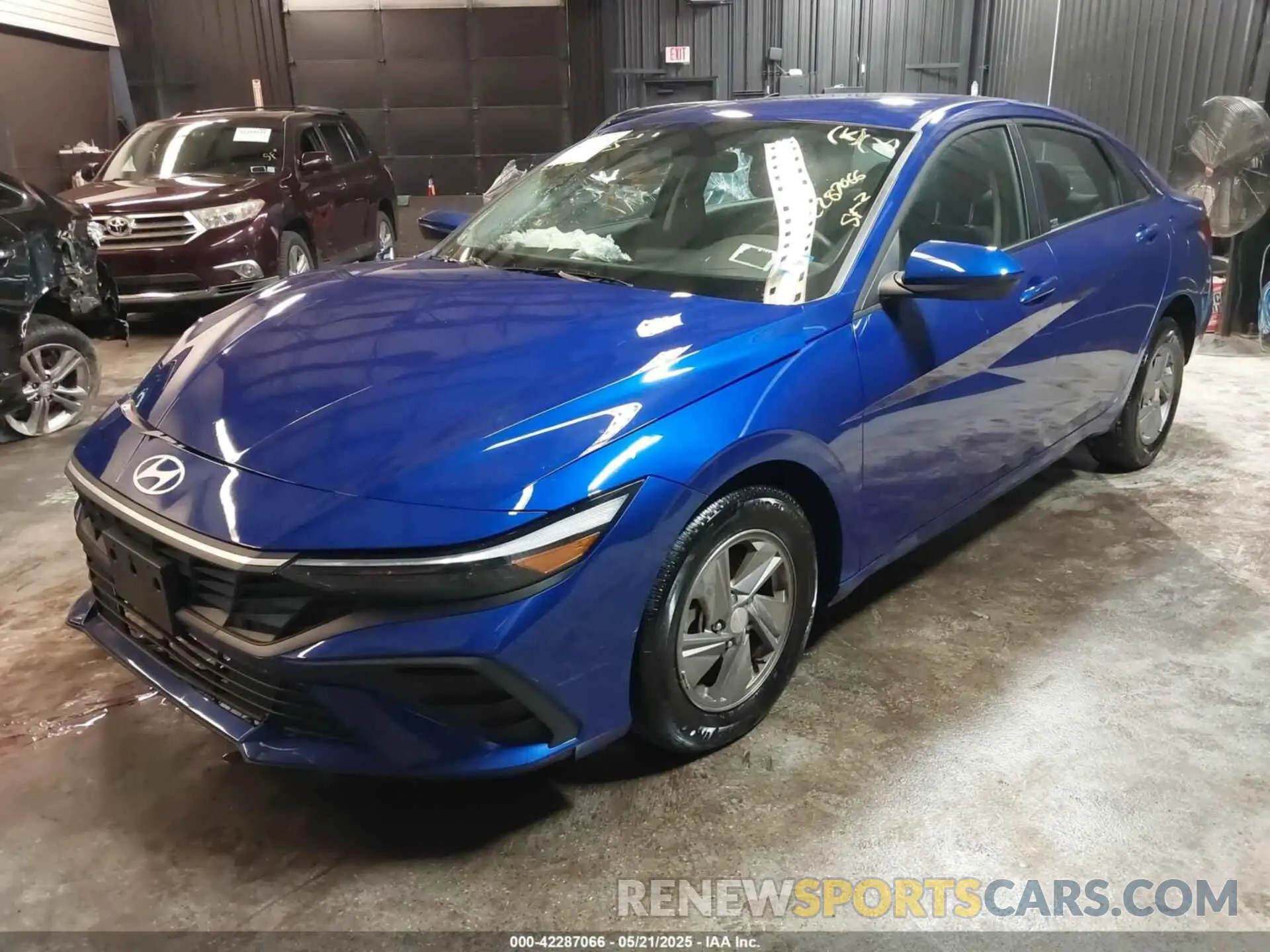 2 fotografías del automóvil dañado KMHLL4DG8RU820329 HYUNDAI ELANTRA 2024