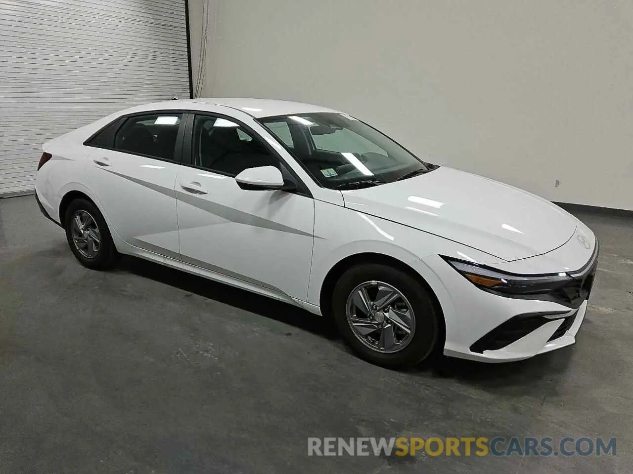 4 fotografías del automóvil dañado KMHLL4DG9RU826527 HYUNDAI ELANTRA 2024