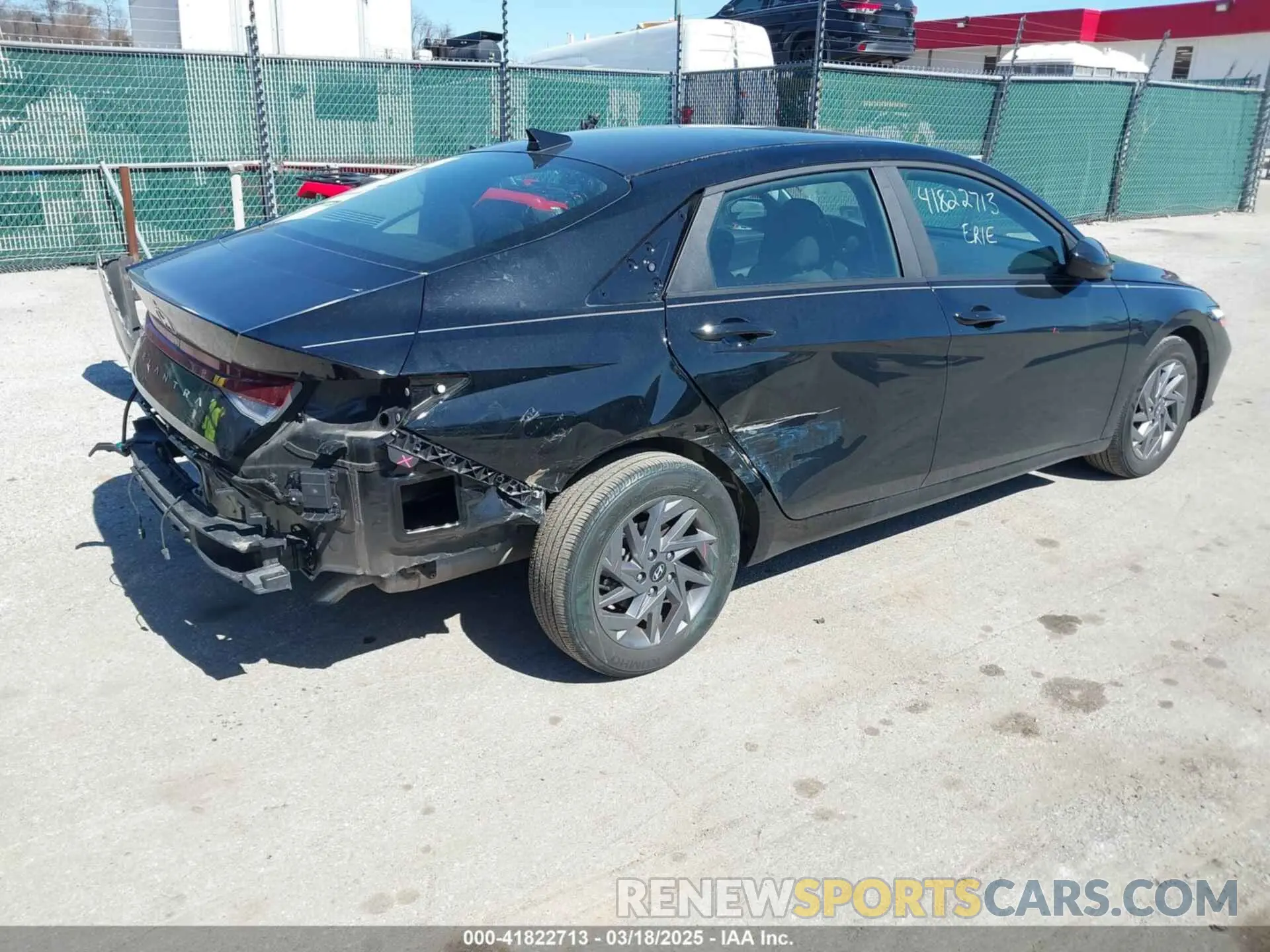 4 fotografías del automóvil dañado KMHLM4DG0RU640615 HYUNDAI ELANTRA 2024