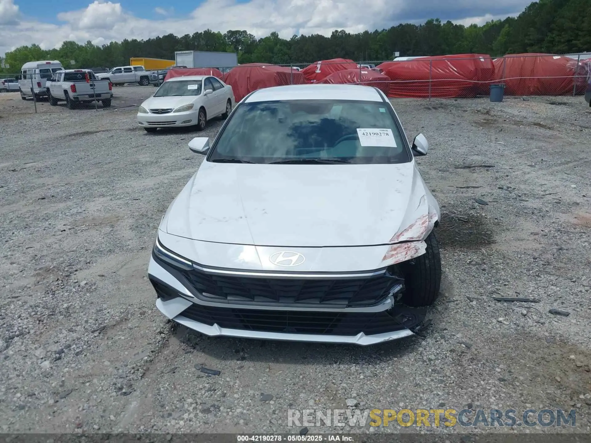 13 fotografías del automóvil dañado KMHLM4DG0RU672240 HYUNDAI ELANTRA 2024
