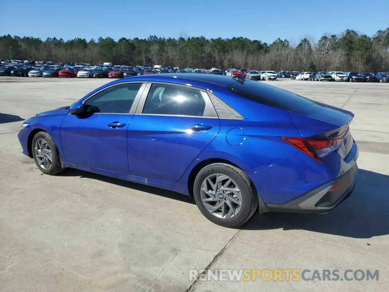 2 fotografías del automóvil dañado KMHLM4DG0RU707827 HYUNDAI ELANTRA 2024
