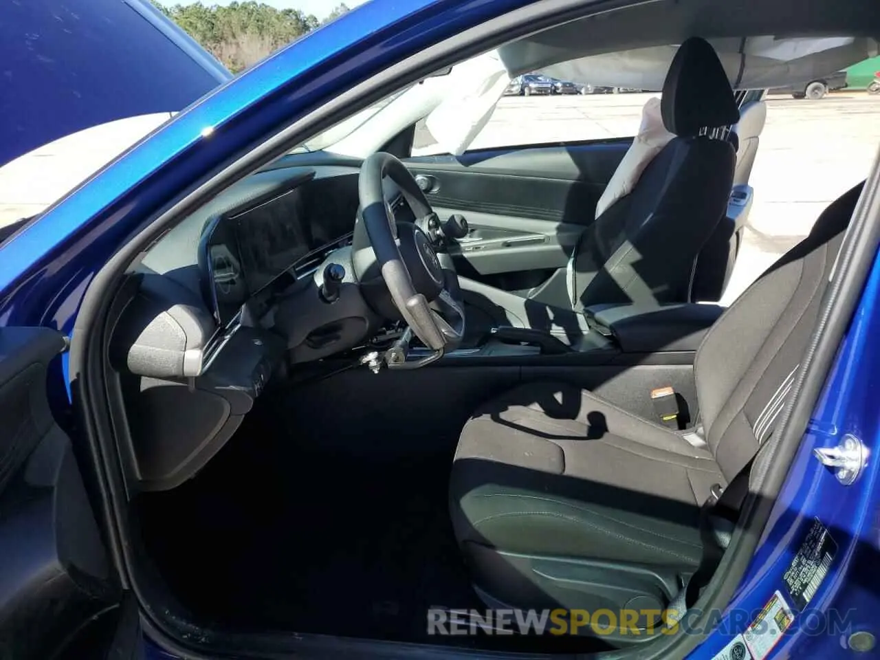 7 fotografías del automóvil dañado KMHLM4DG0RU707827 HYUNDAI ELANTRA 2024