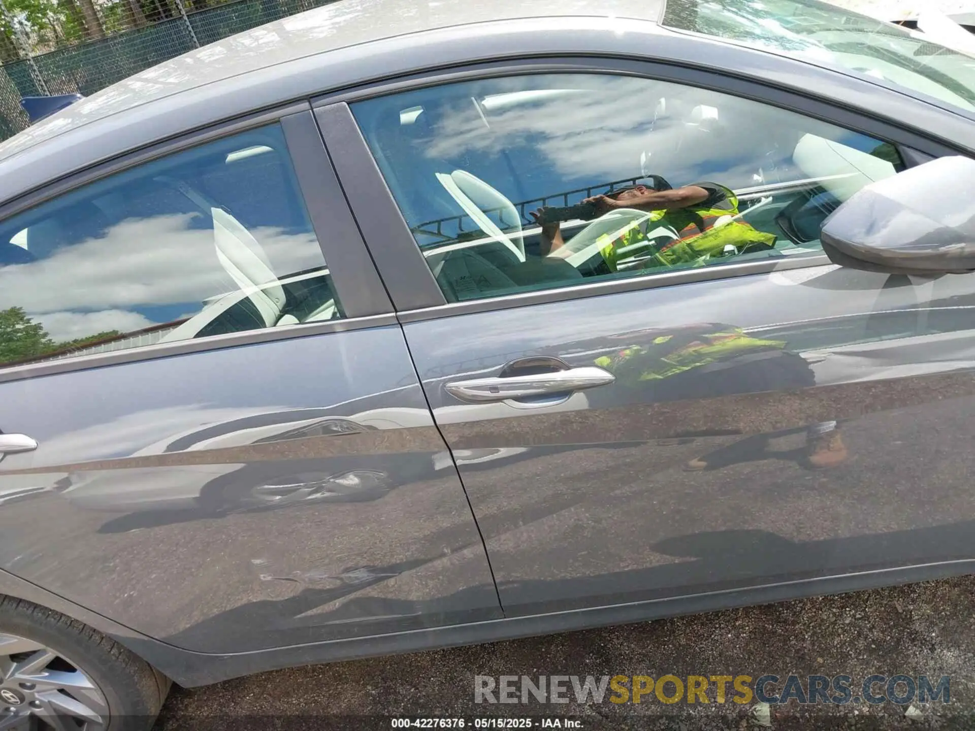 14 fotografías del automóvil dañado KMHLM4DG0RU709934 HYUNDAI ELANTRA 2024